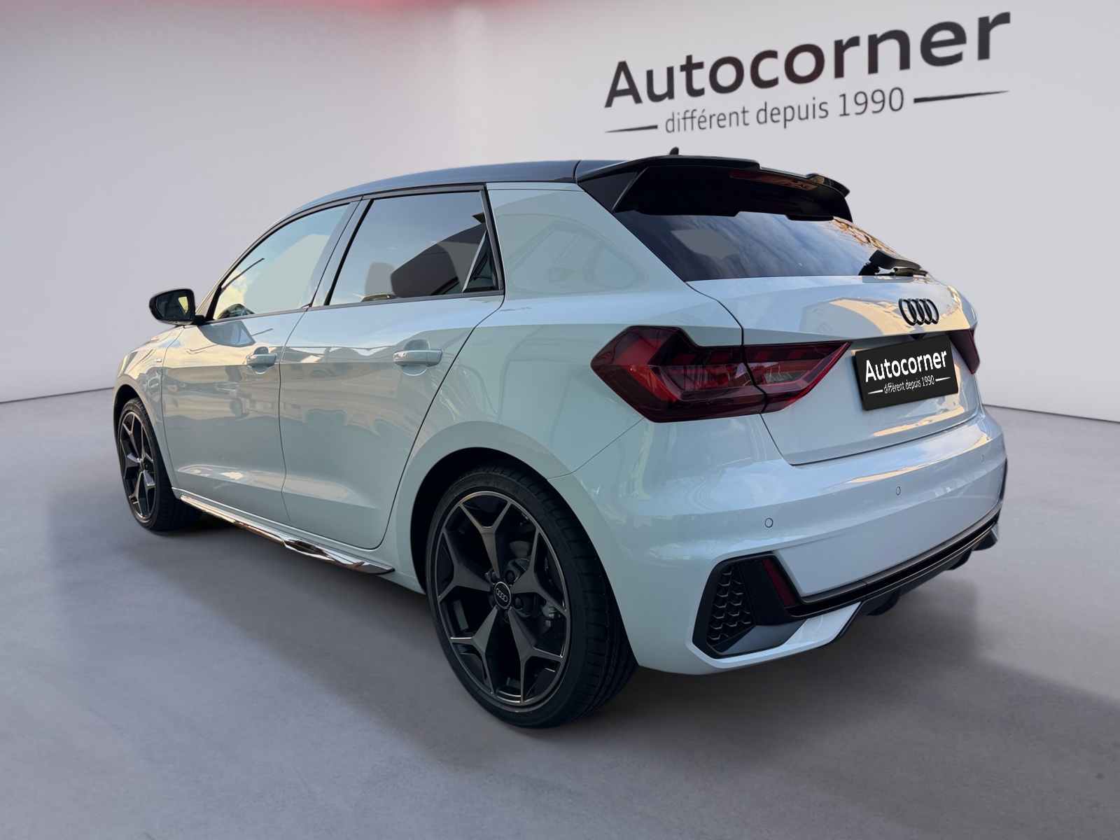 AUDI A1 Sportback 30 TFSI S Line Attraction S-tronic-showroom-element-2