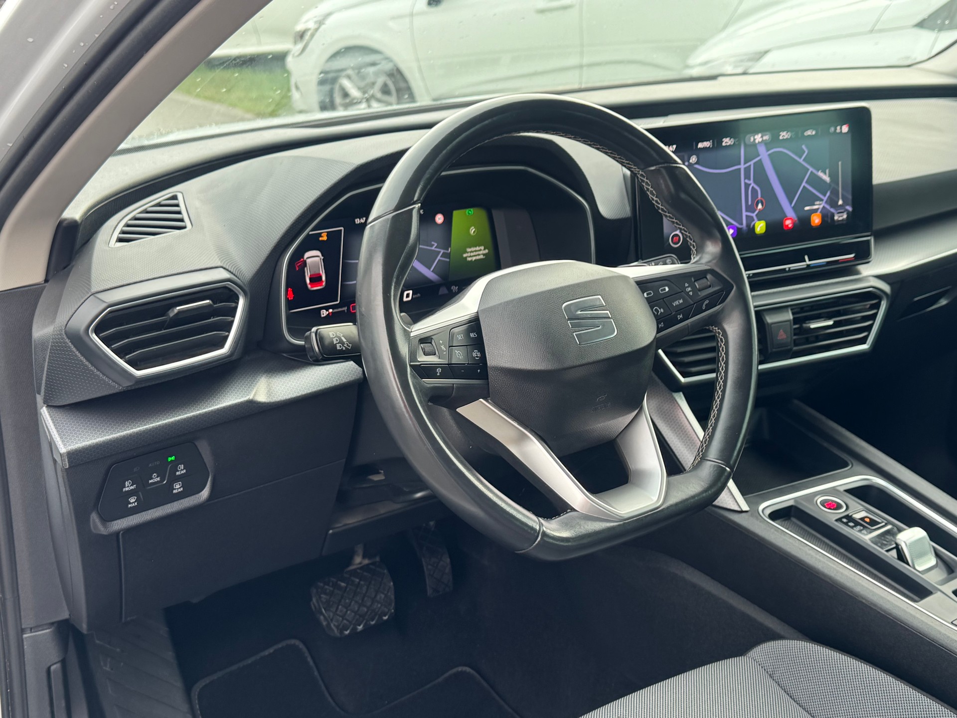 SEAT Leon 2.0 TDI EVO DSG Style-image-6
