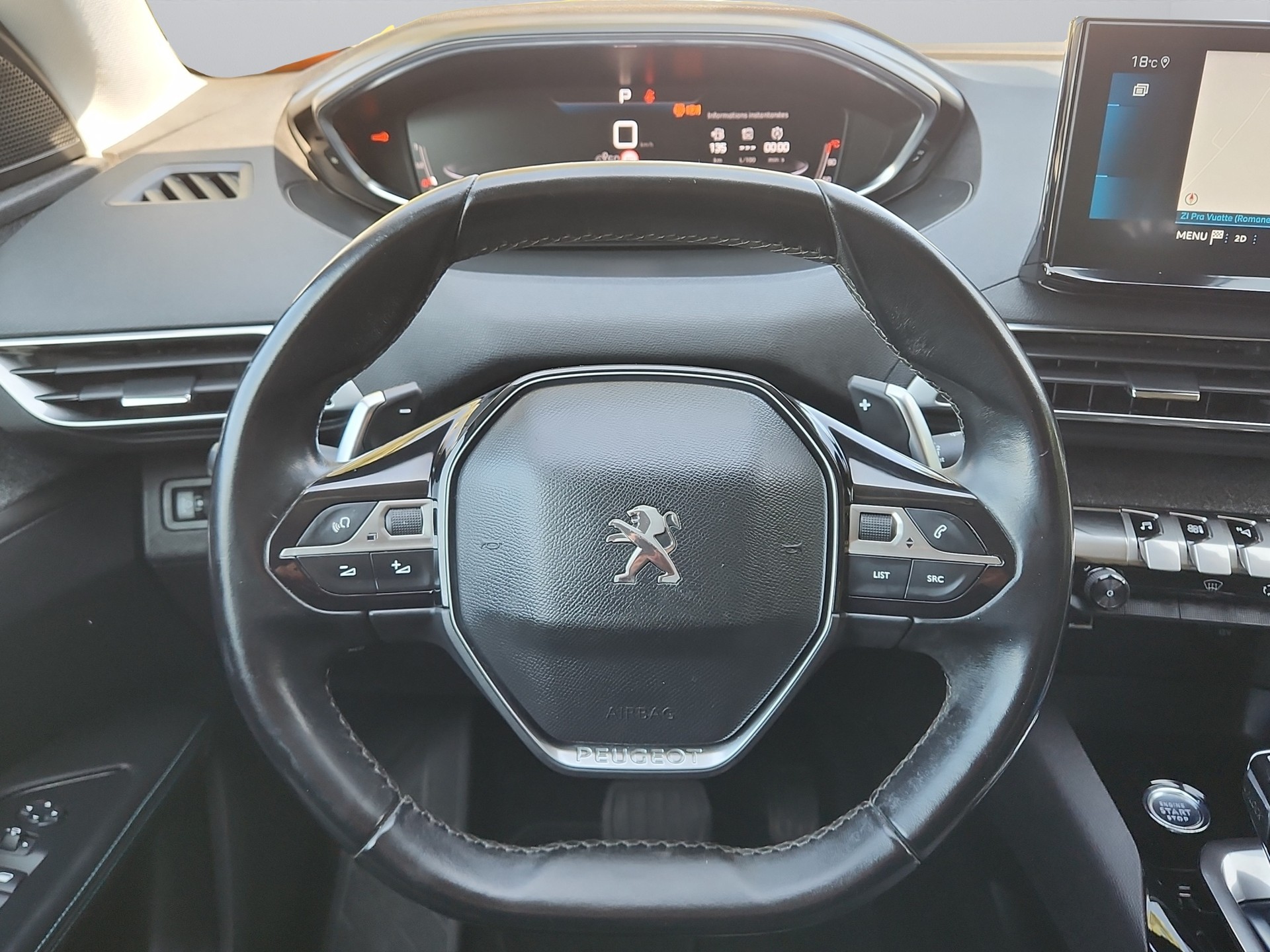 PEUGEOT 5008 1.5 BlueHDi Active Pack EAT8-image-10