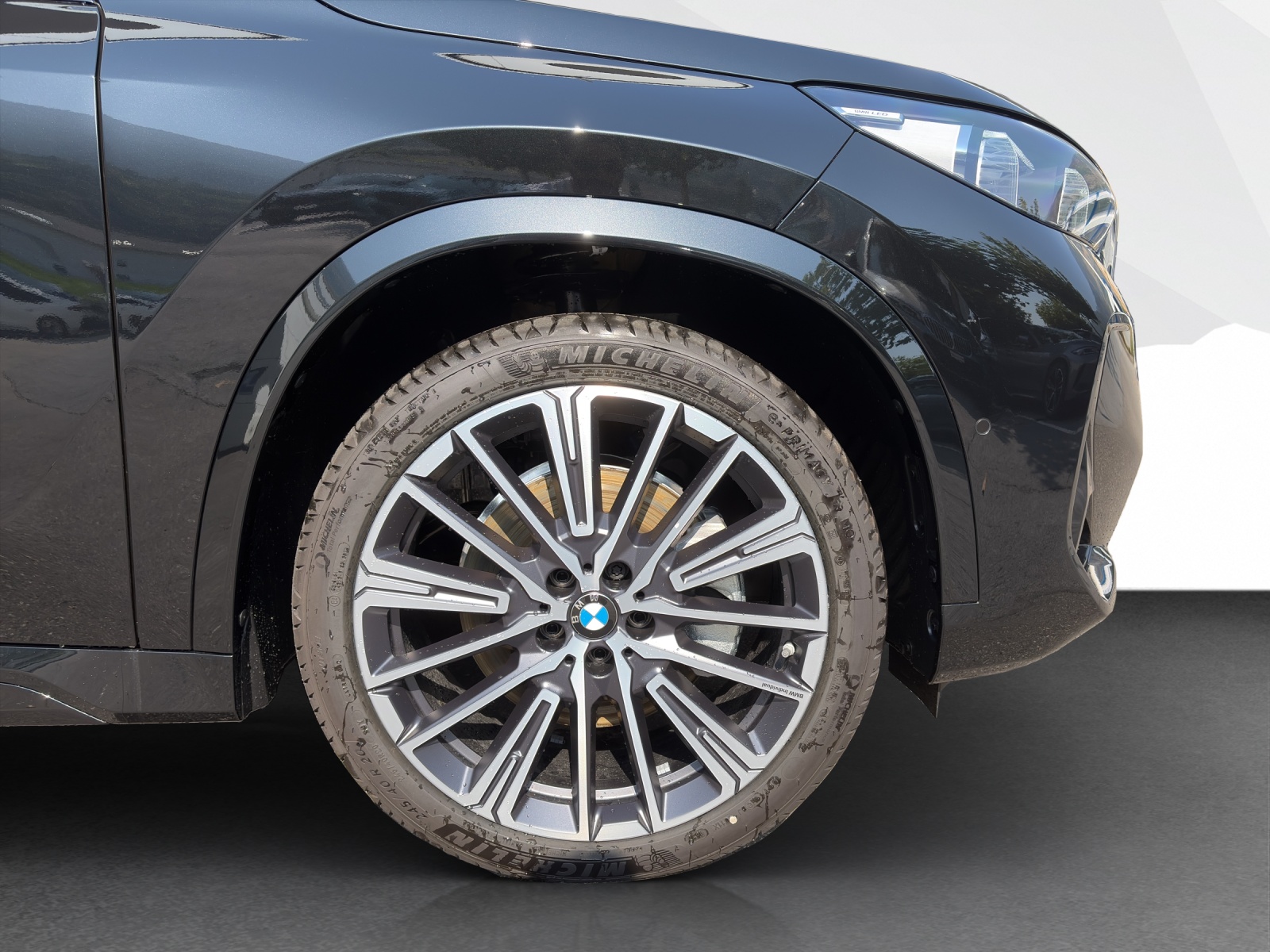 BMW X1 23i xDrive-image-24