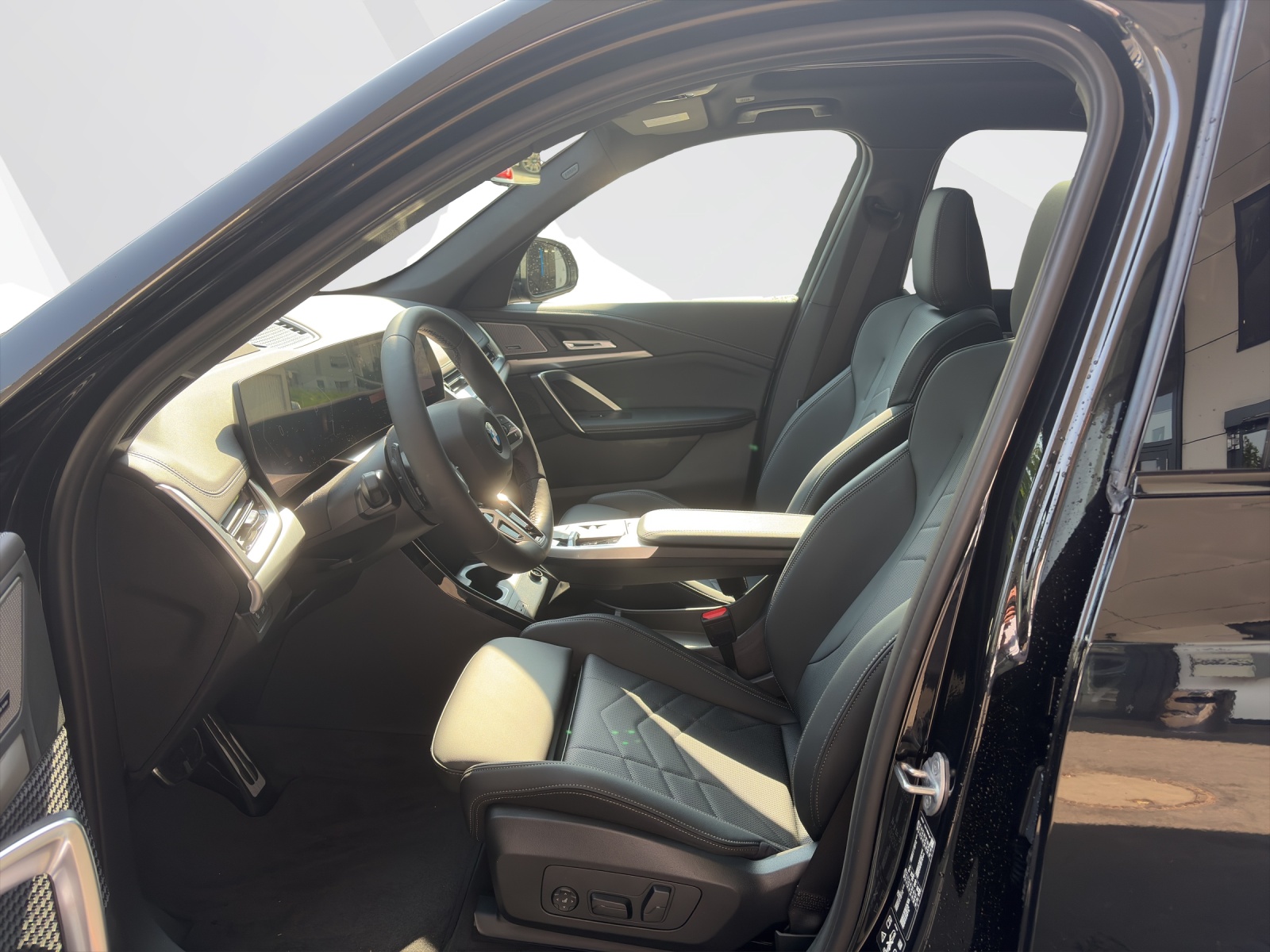 BMW X1 23i xDrive-image-9