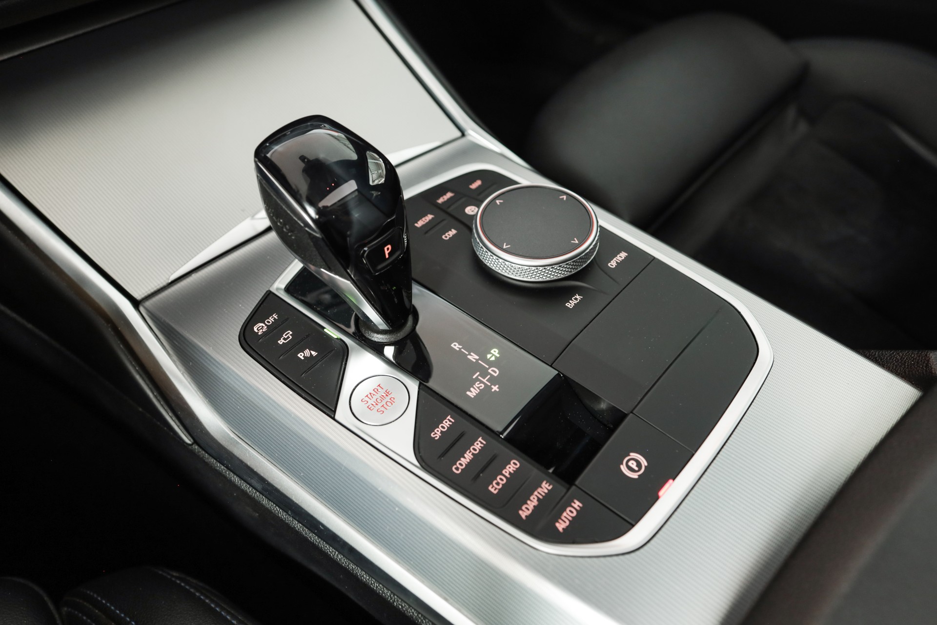BMW M340d xDrive 48V Touring Steptronic Sport-image-20