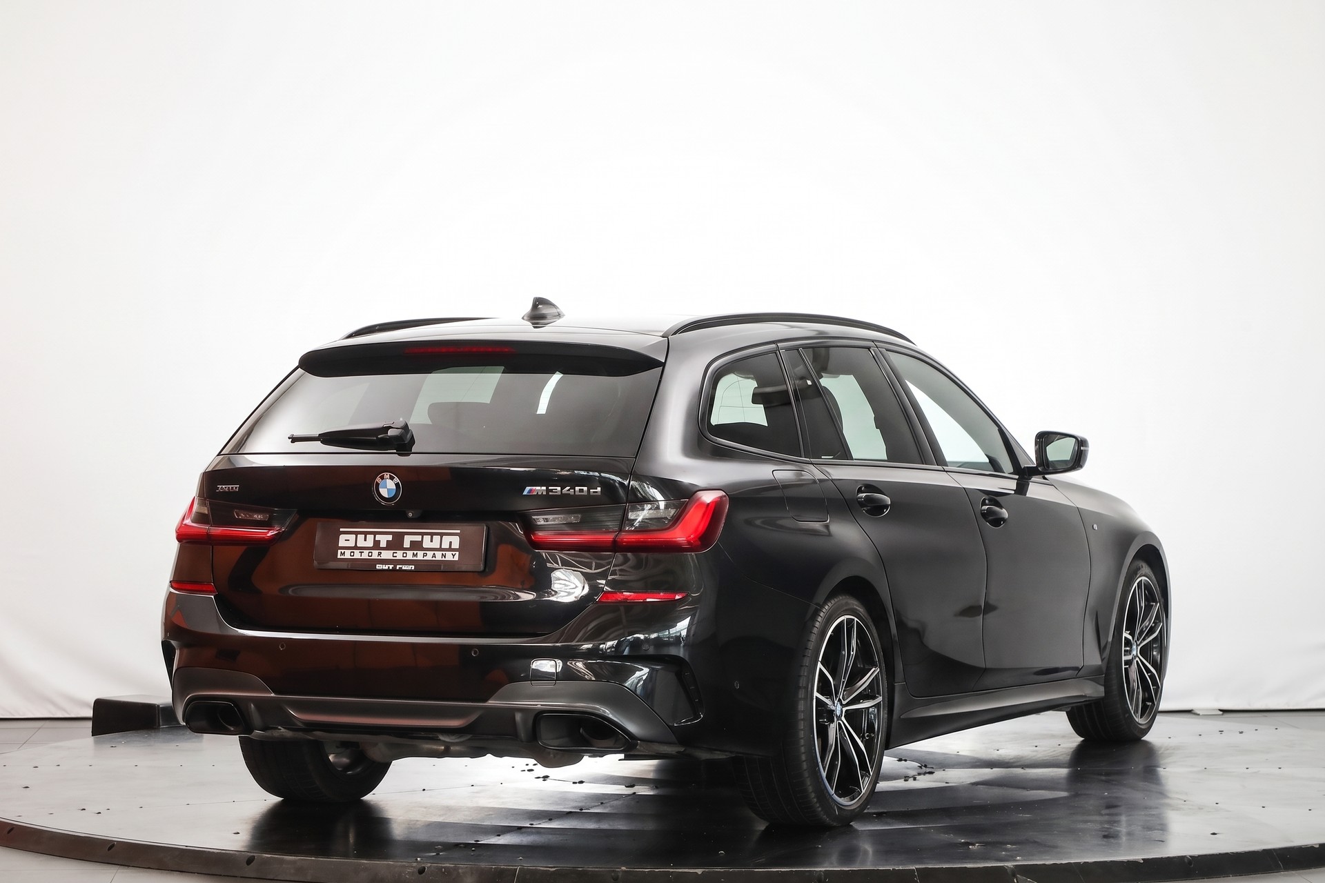 BMW M340d xDrive 48V Touring Steptronic Sport-showroom-element-3