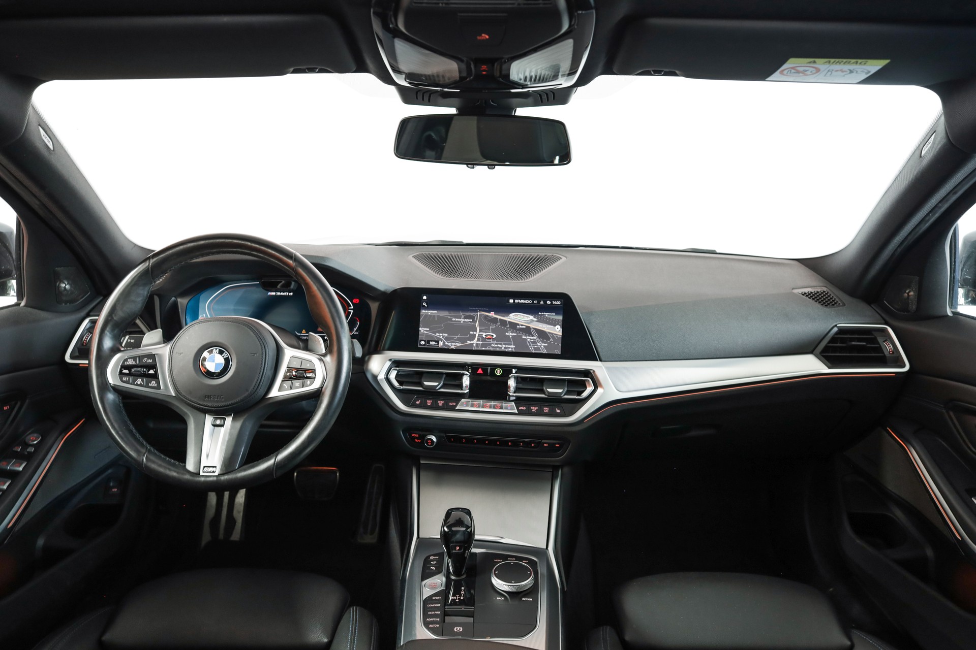 BMW M340d xDrive 48V Touring Steptronic Sport-image-13