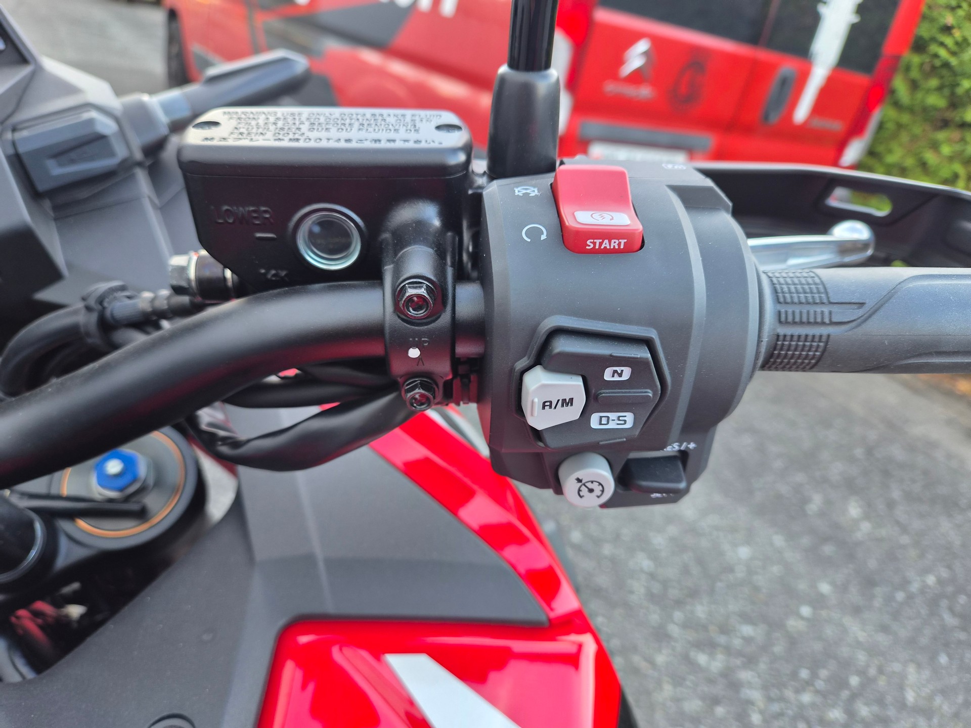 HONDA CRF 1100 DCT Africa Twin Adventure-image-9