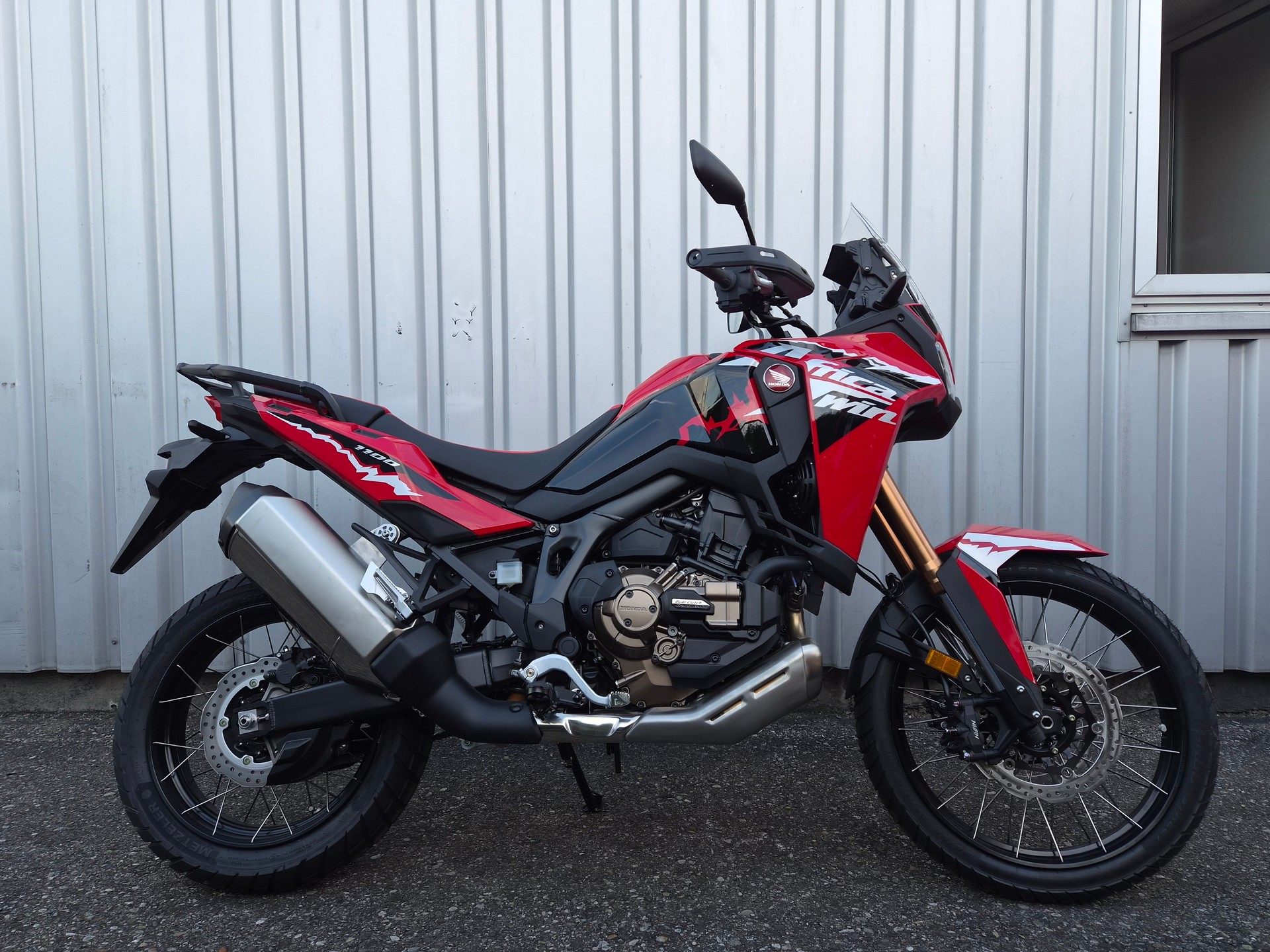 HONDA CRF 1100 DCT Africa Twin Adventure-image-1