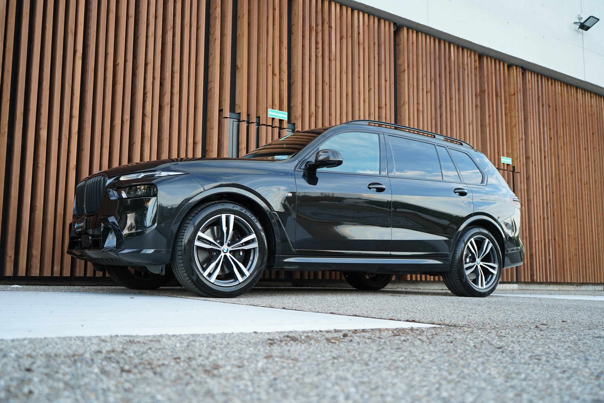 BMW X7 xDRIVE 48V 40i M SPORT PRO BLACK CARBON STEPTRONIC l 380 PS-image-4