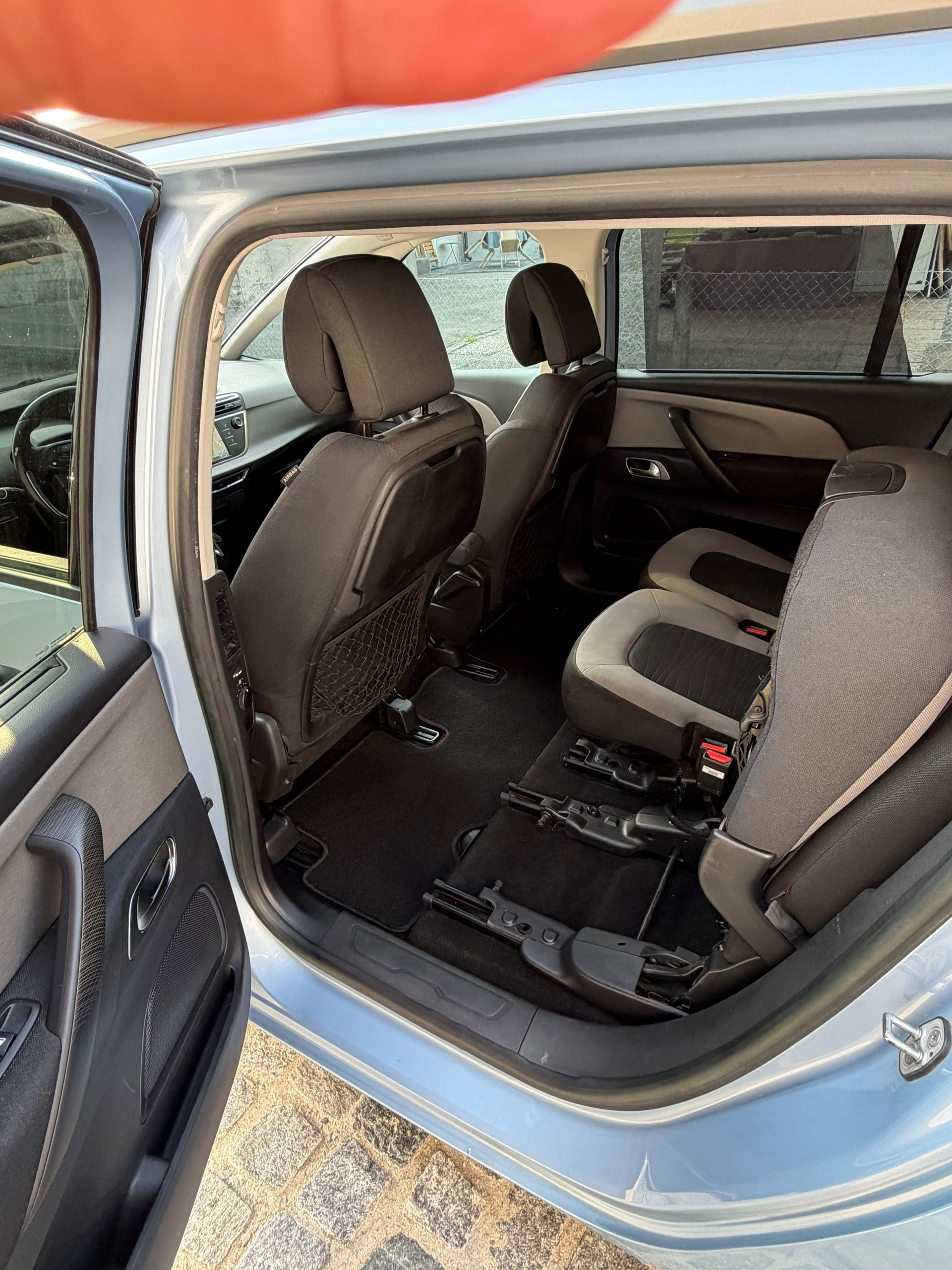 CITROEN Grand C4 Picasso 1.6i Intensive 7 POSTI-image-10