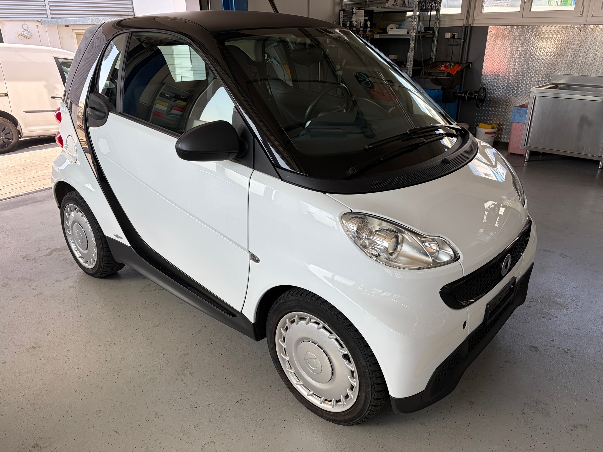 SMART fortwo softouch-image-1