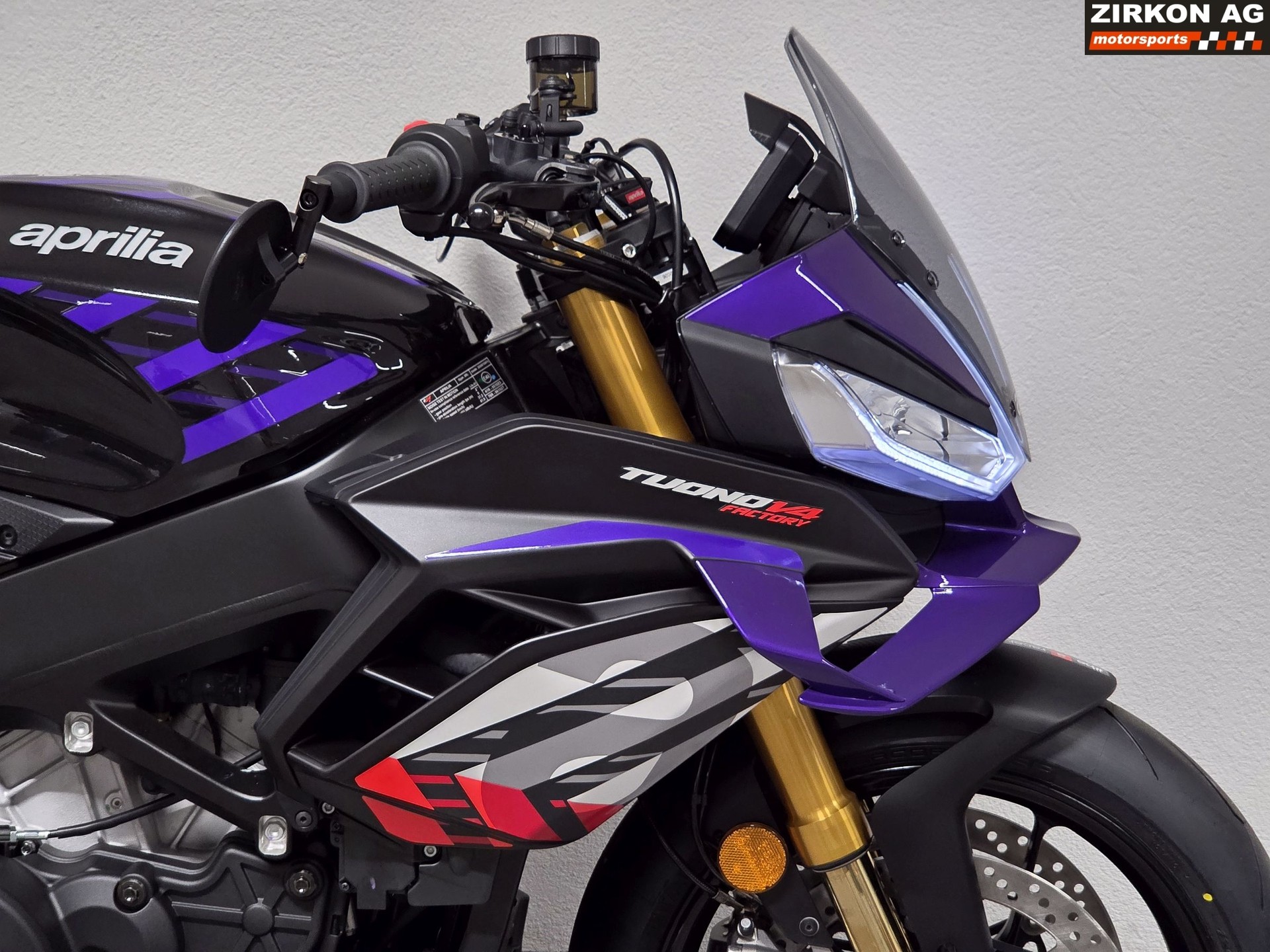 APRILIA Tuono V4 1100 E5+ Factory Essenza II-image-4