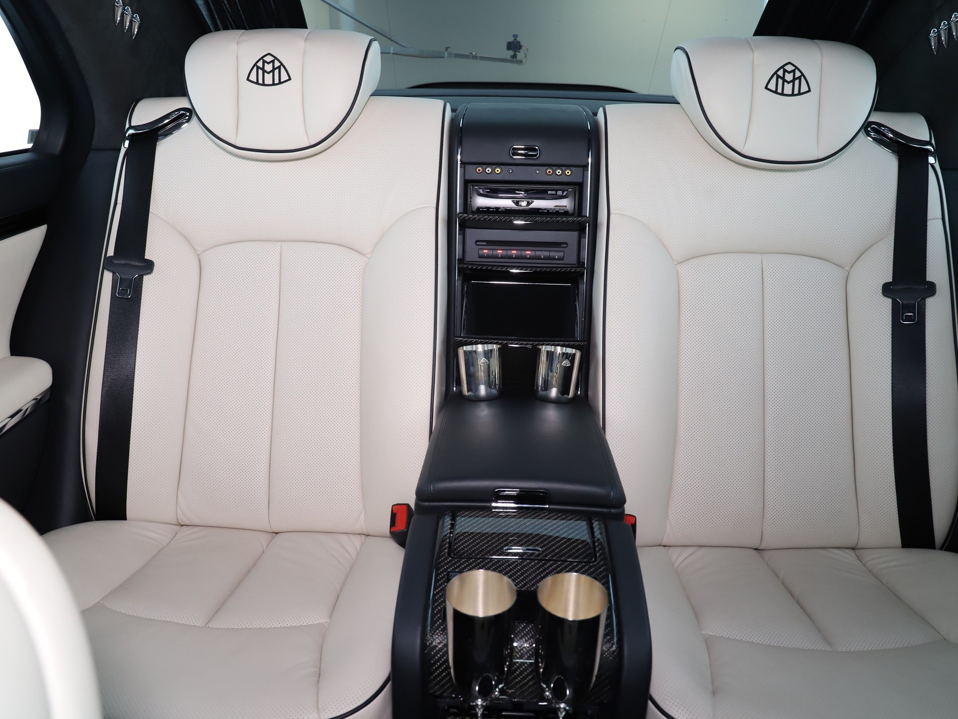 MAYBACH 57 S-image-13