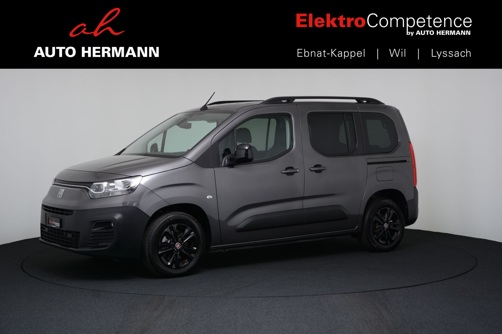 FIAT Doblo Elektro Launch L1-showroom-element-2