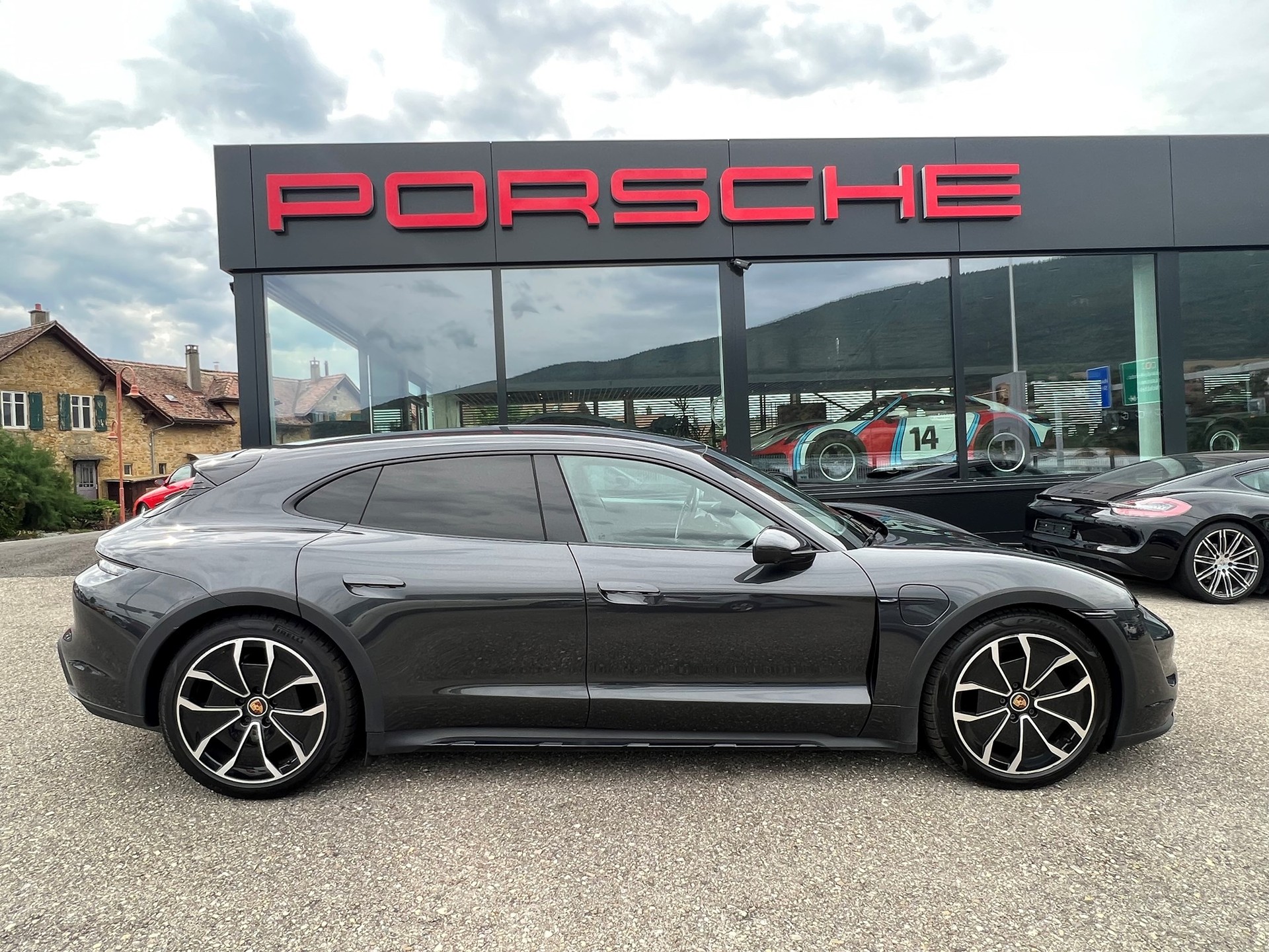 PORSCHE Taycan 4 Cross Turismo