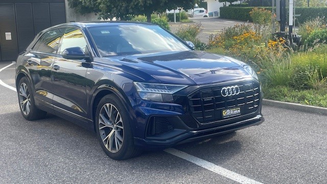 AUDI Q8 55 TFSI quattro tiptronic-image-2