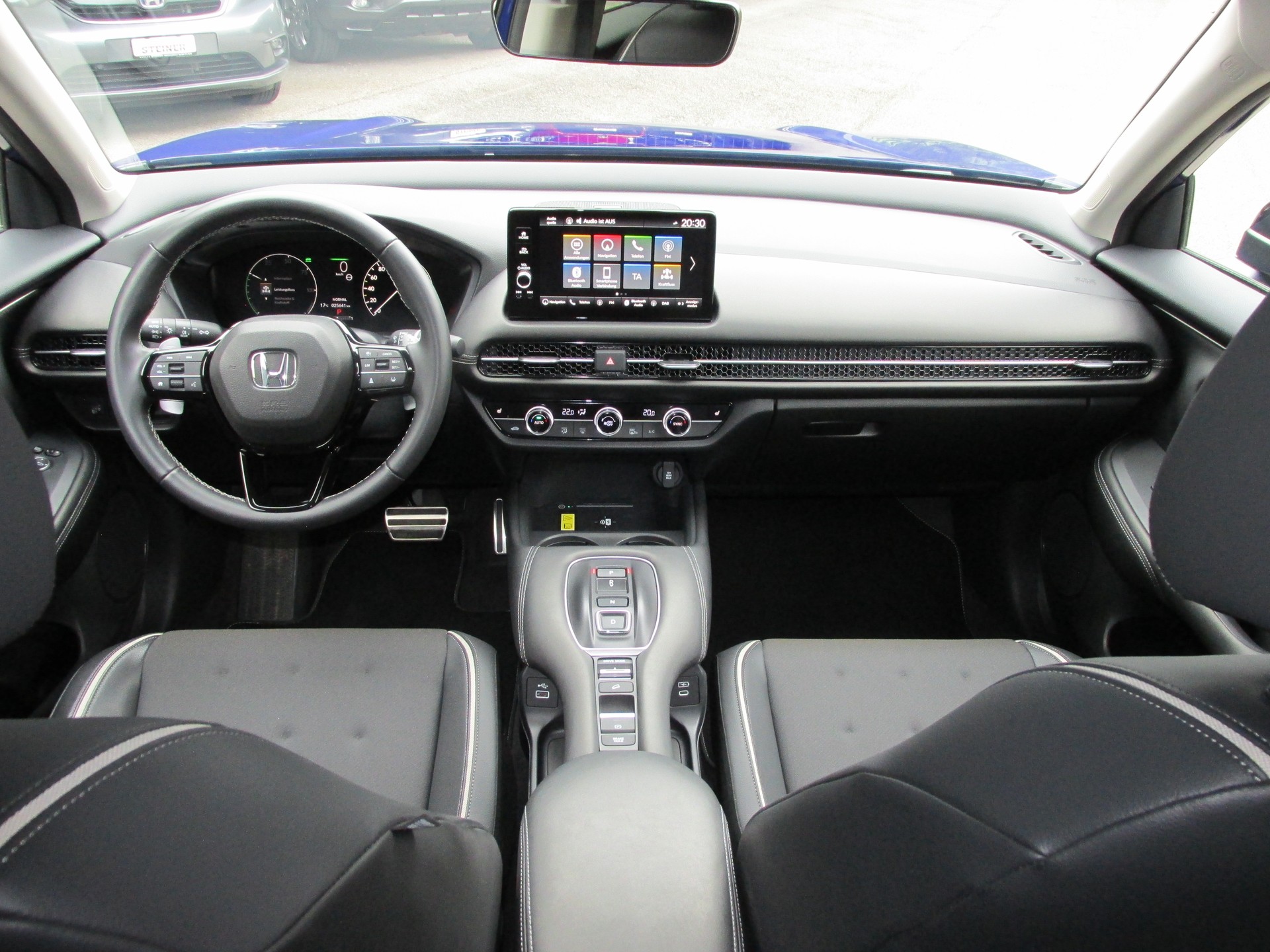 HONDA ZR-V 2.0i MMD Hybrid Sport Automatic-image-15