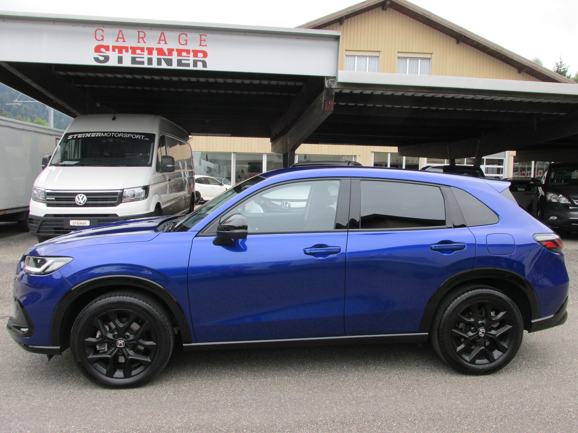 HONDA ZR-V 2.0i MMD Hybrid Sport Automatic-showroom-element-3