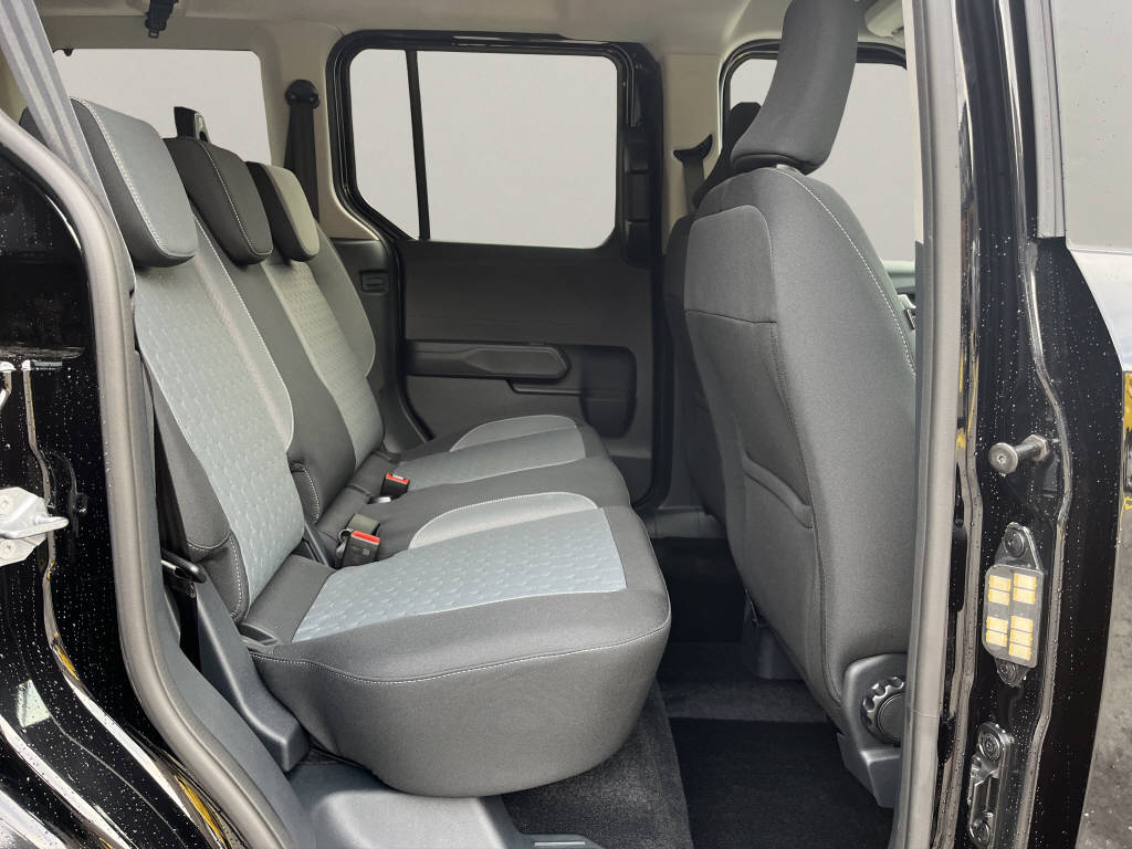 FORD TOURNEO COURIERier 1.0 EcoBoost Titanium-image-8