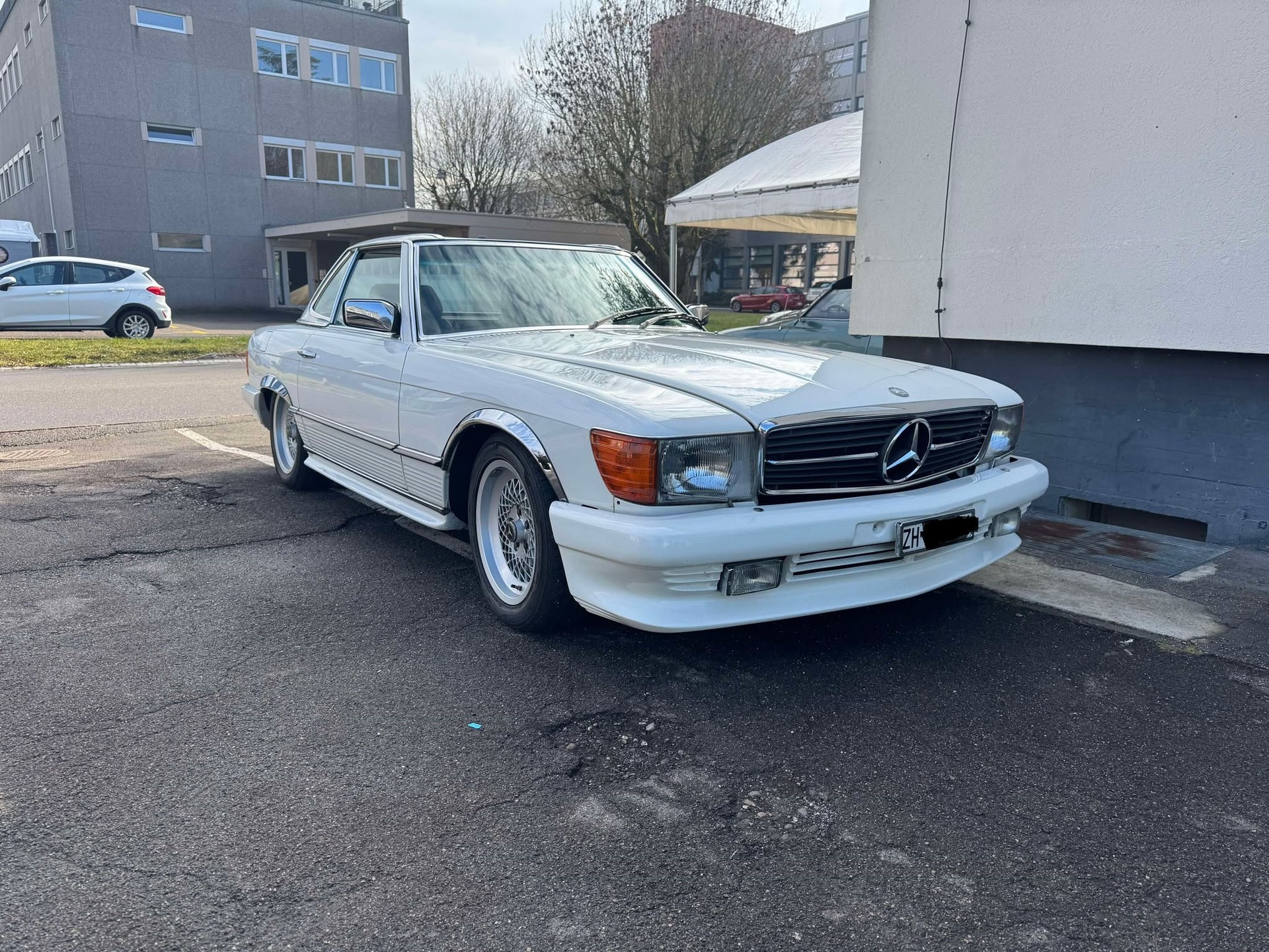 MERCEDES-BENZ SL 500 R107-image-1