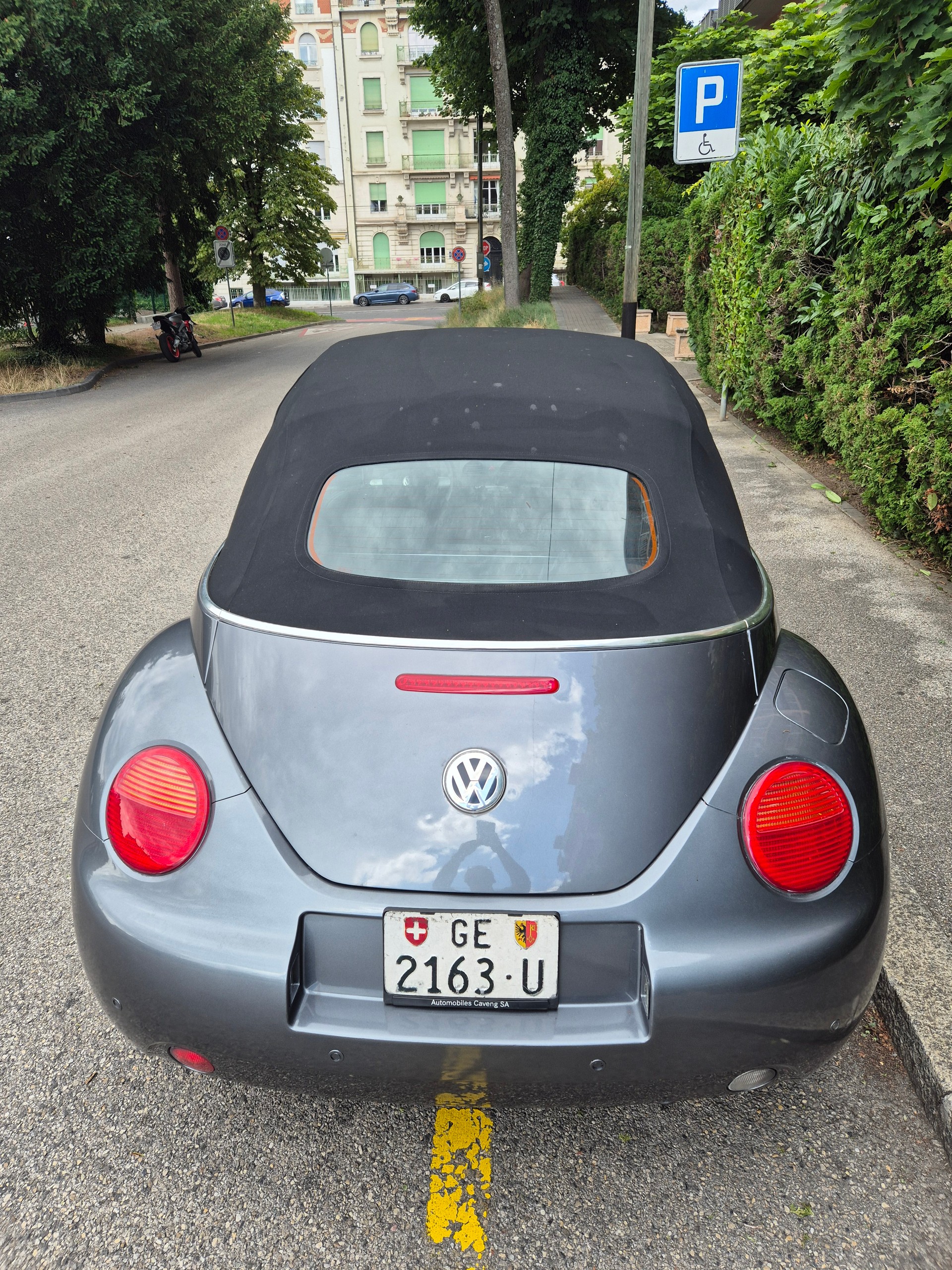 VW Beetle Cabrio 1.8 T-image-8