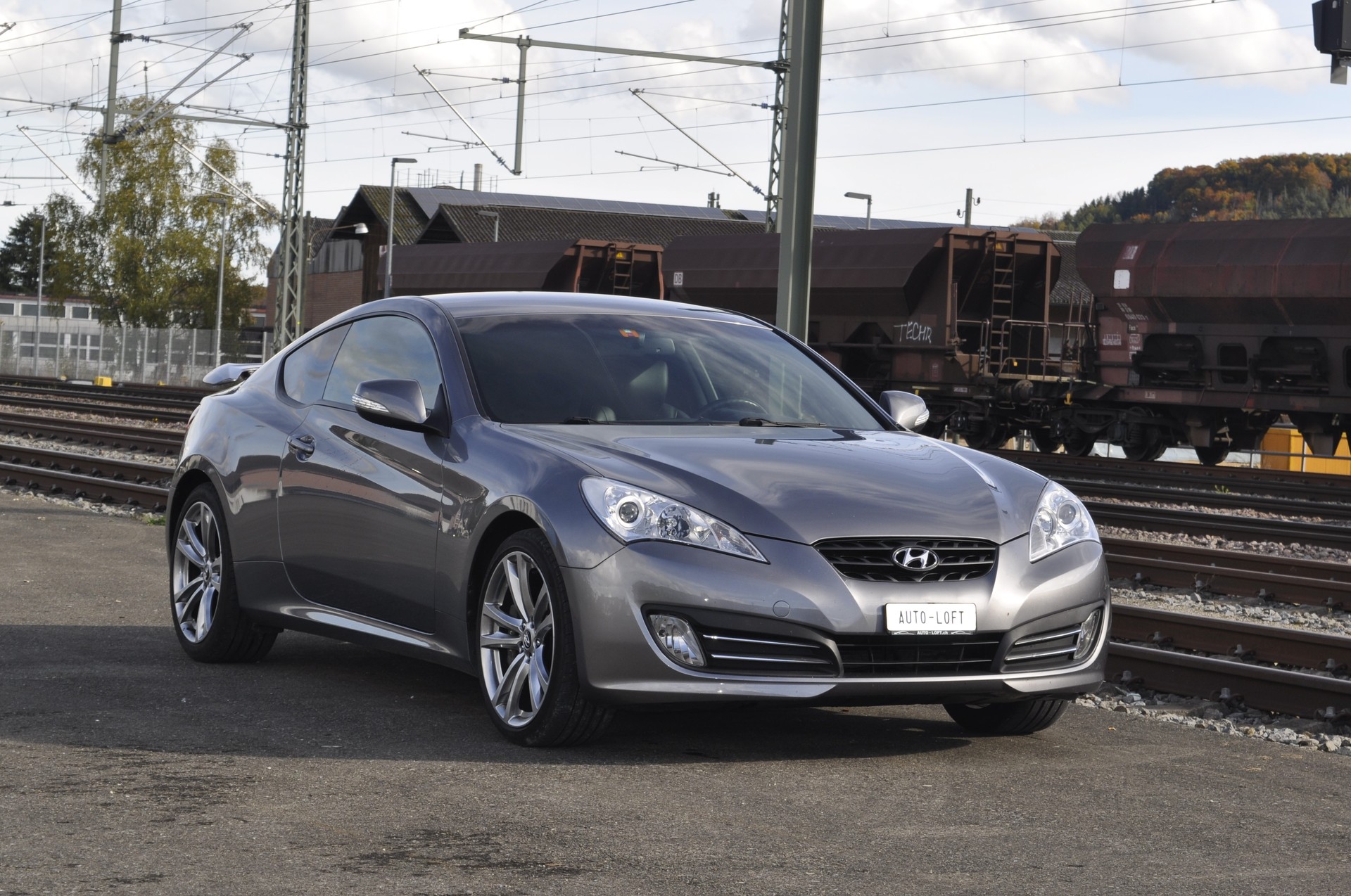 HYUNDAI Genesis 2.0 Turbo-image-1
