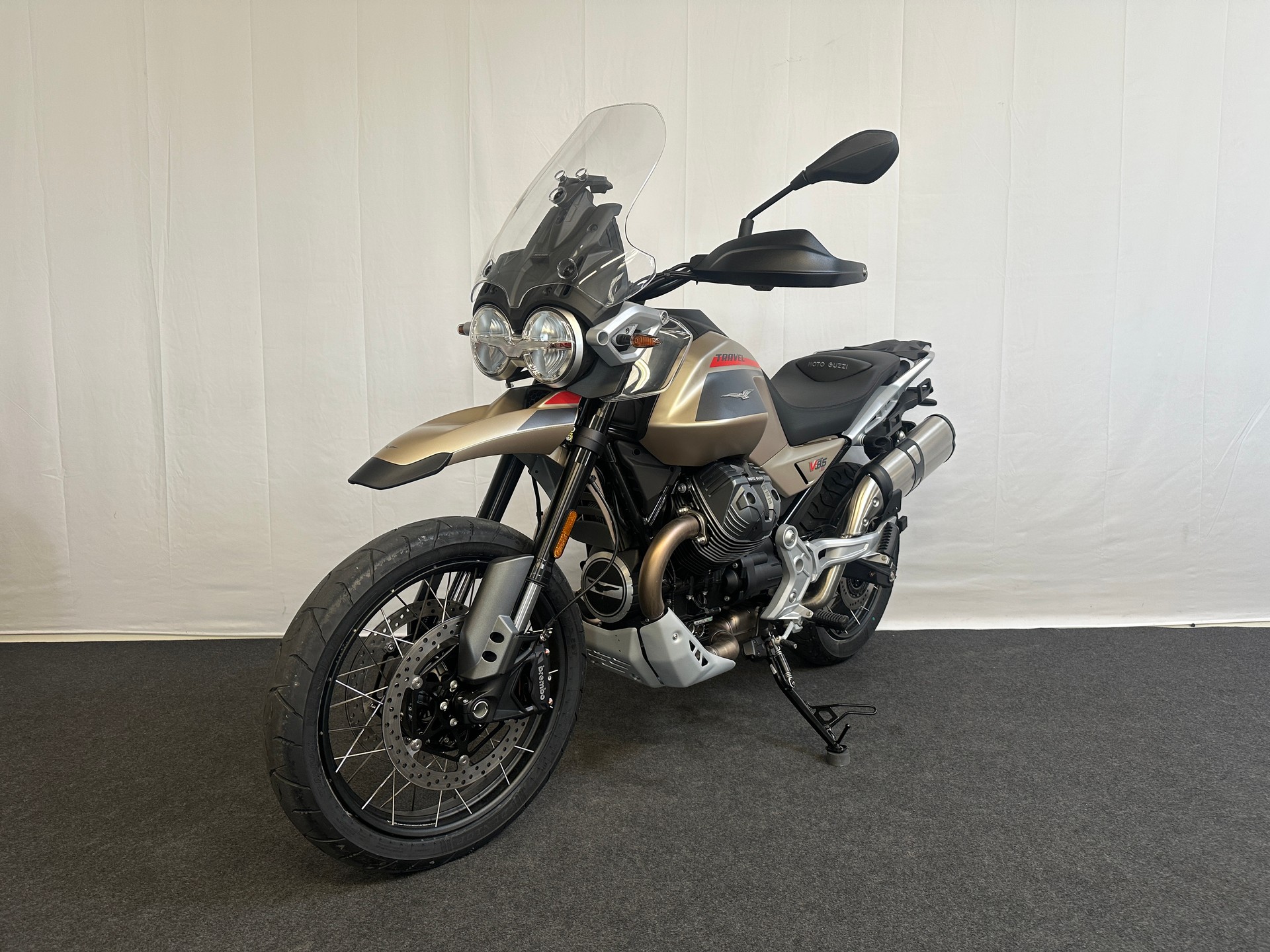 MOTO GUZZI V85 TT Travel E5+-image-3