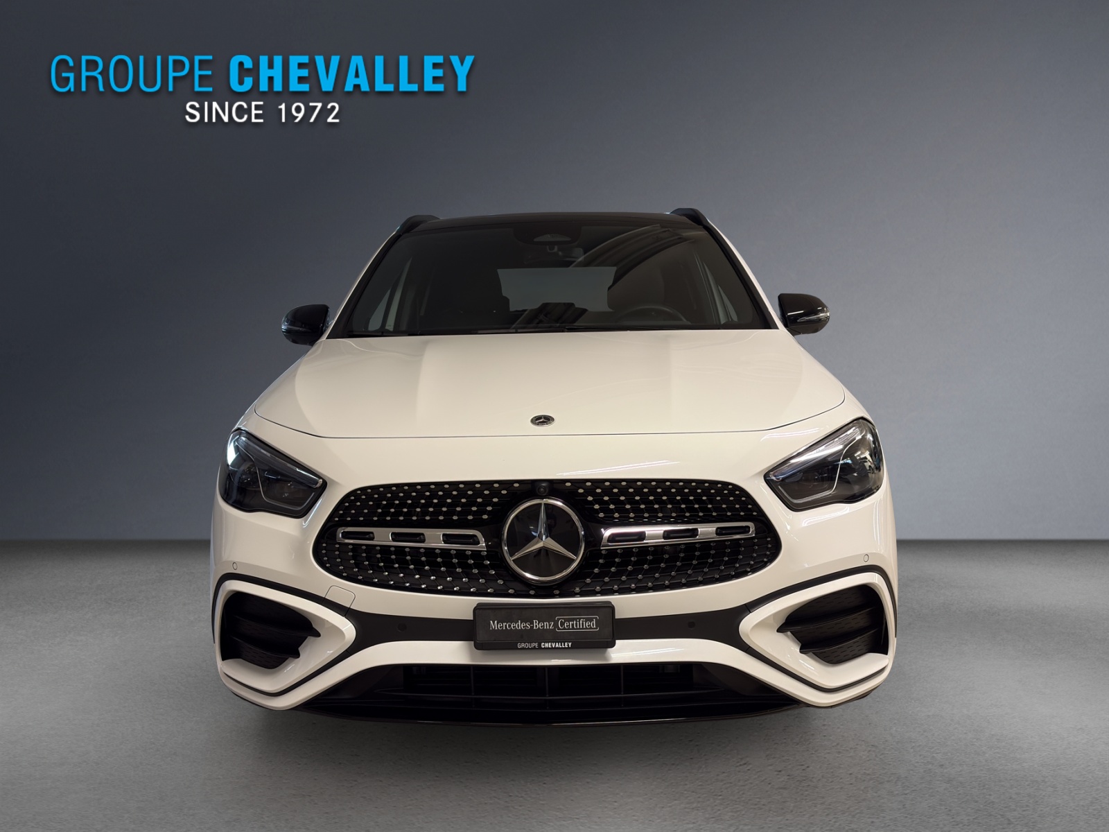 MERCEDES-BENZ GLA 220d 4Matic 8G-DCT-showroom-element-1