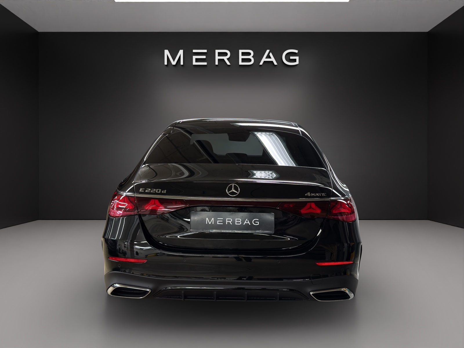 MERCEDES-BENZ E 220 d 4Matic 9G-Tronic-image-3