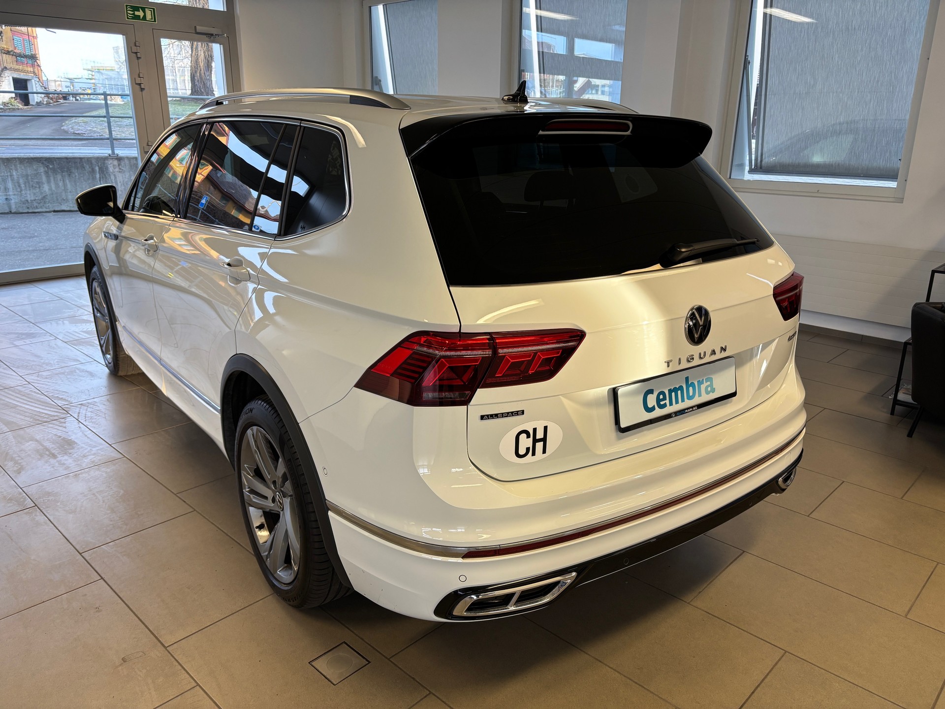 VW Tiguan Allspace 2.0 TDI SCR R-Line 4Motion DSG-showroom-element-3
