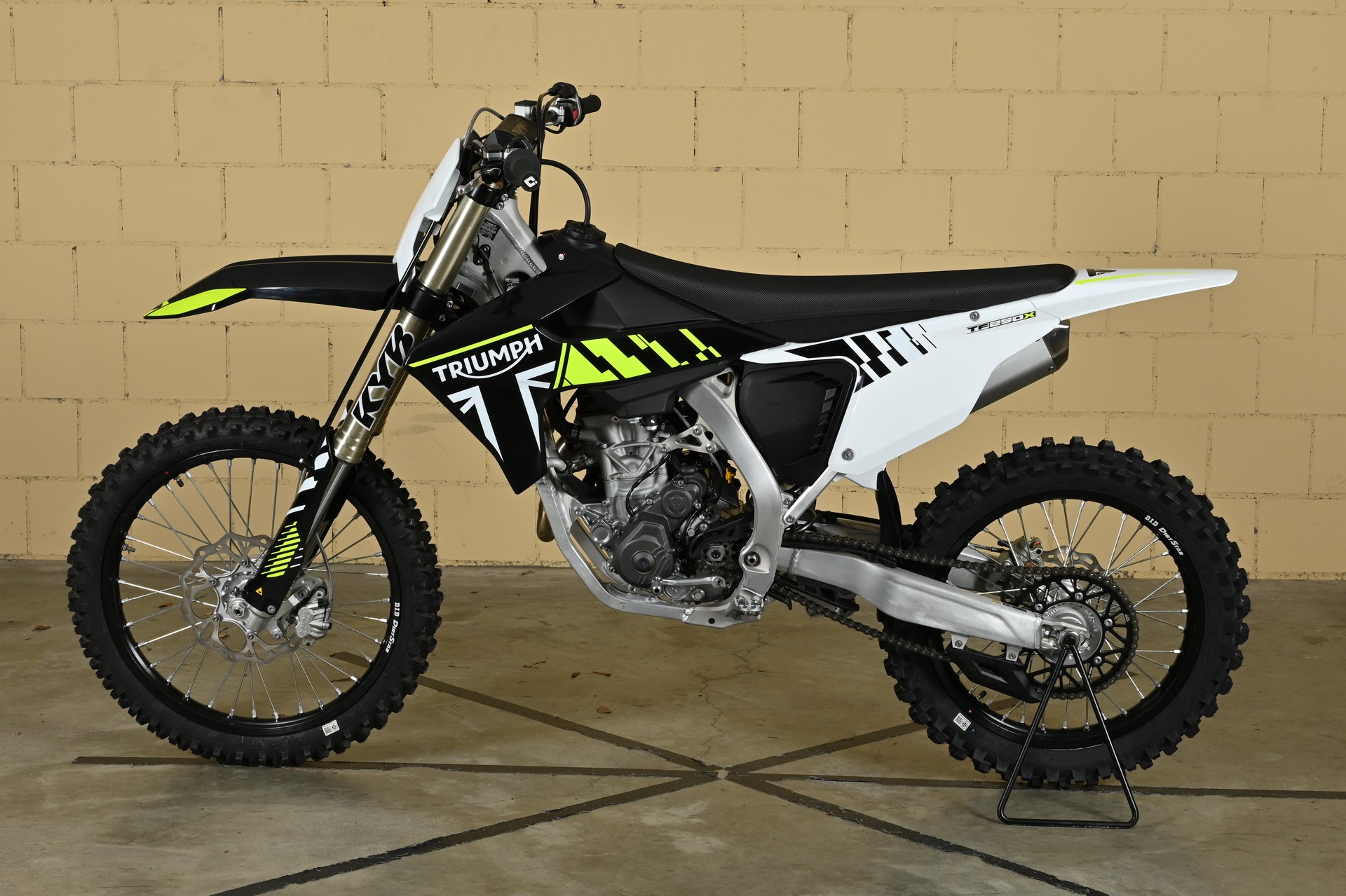 TRIUMPH TF 250 X-image-3