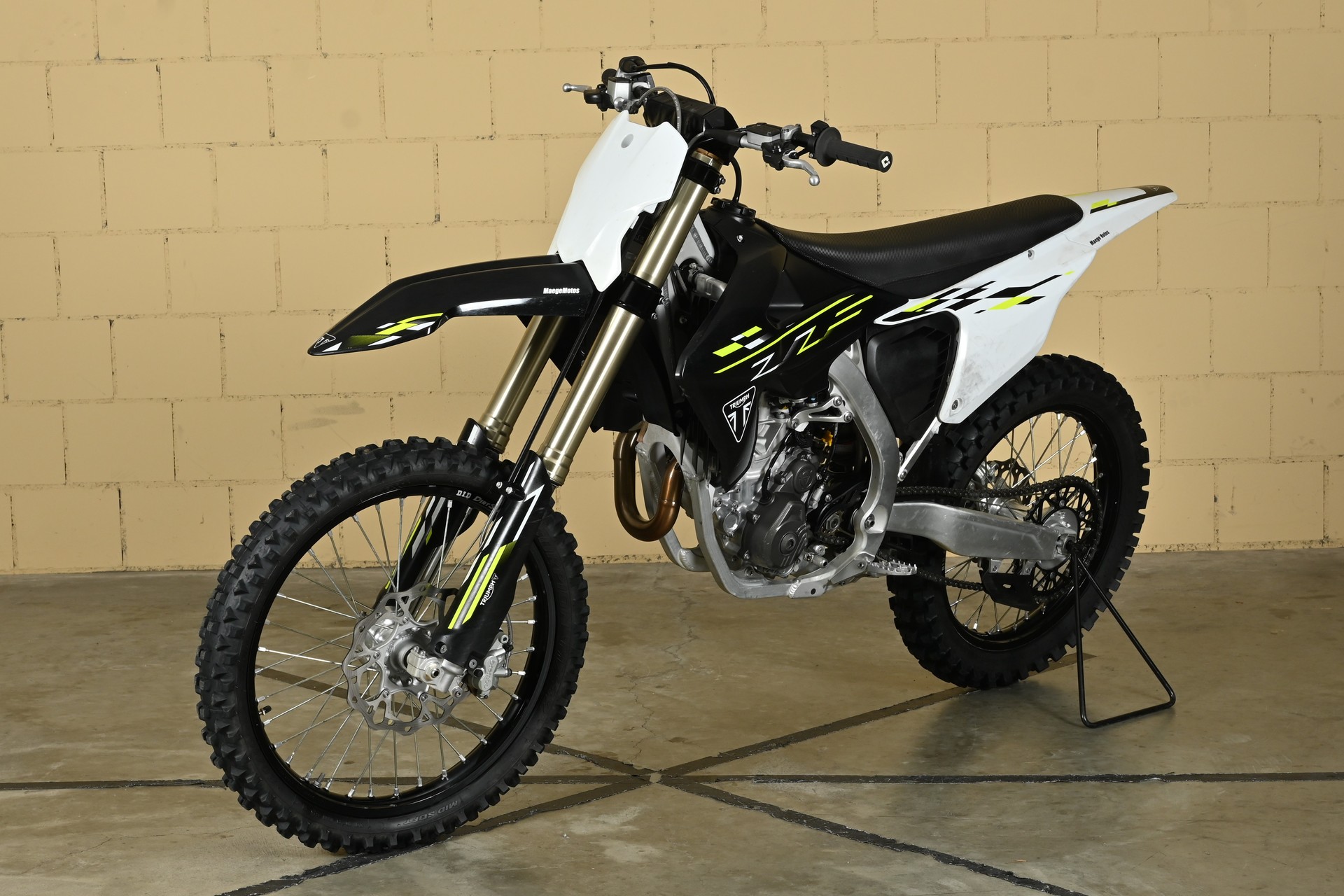 TRIUMPH TF 250 X-image-2