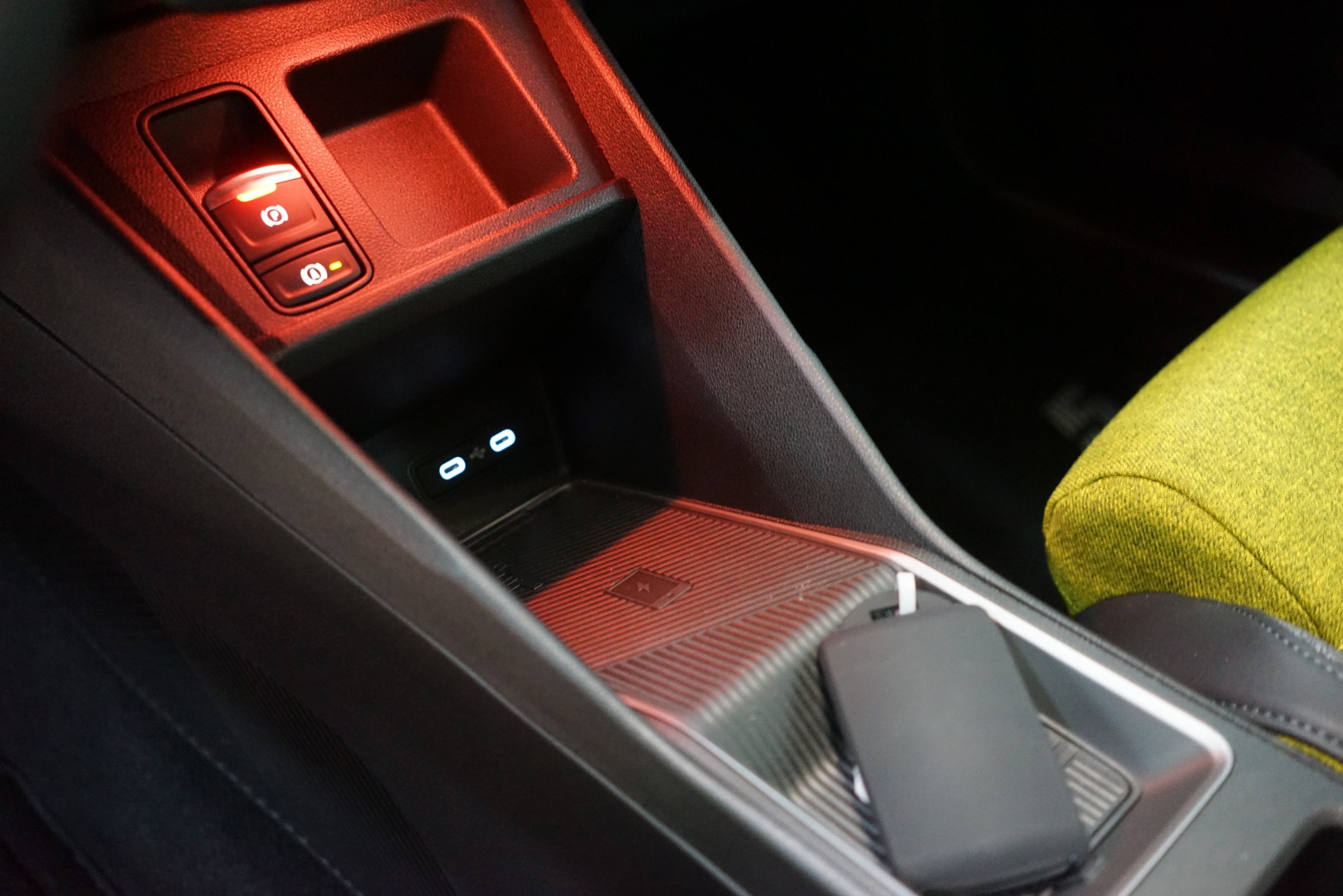 RENAULT R5 E-Tech Comfort Range 52 kWh Iconic Five-image-18