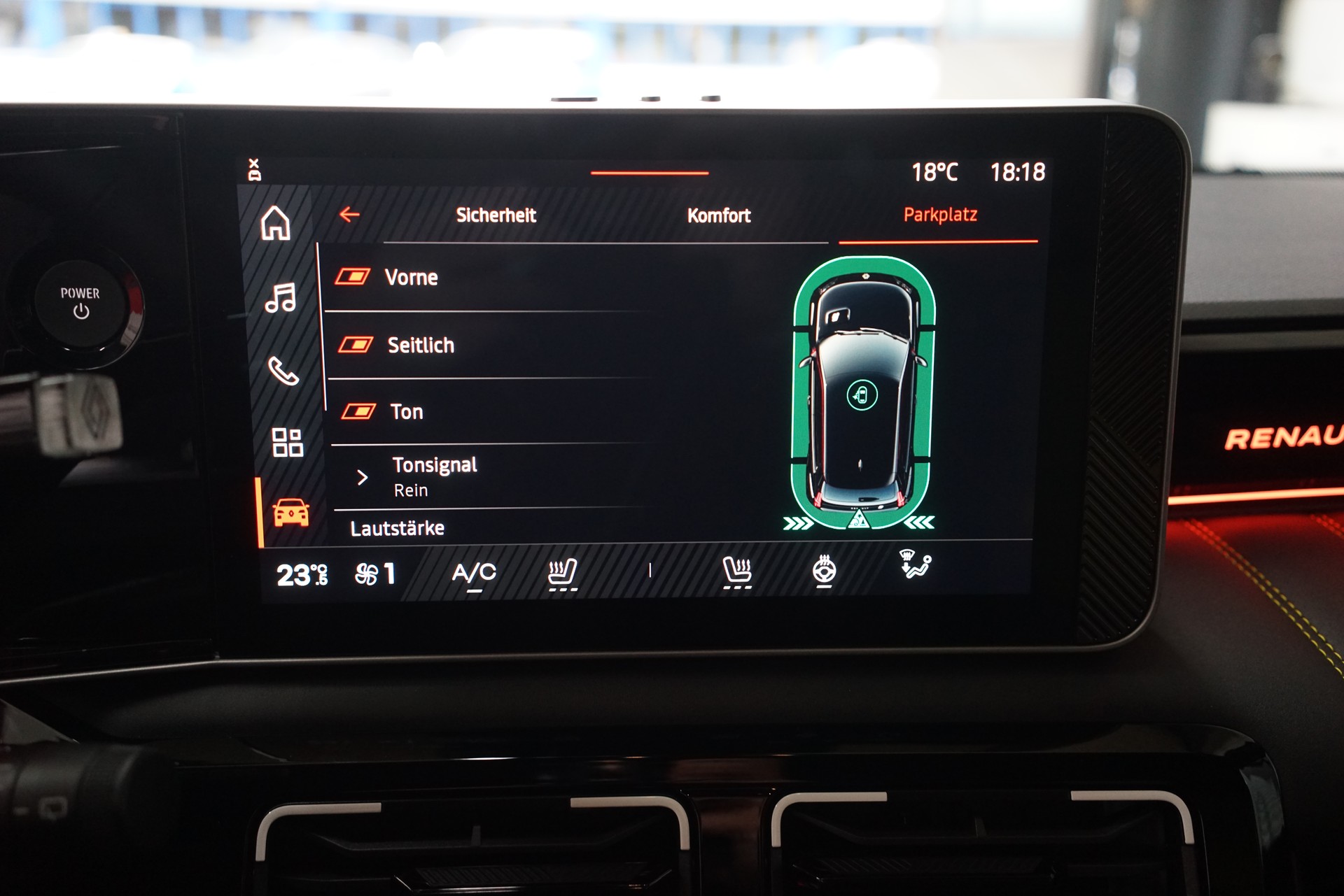 RENAULT R5 E-Tech Comfort Range 52 kWh Iconic Five-image-23