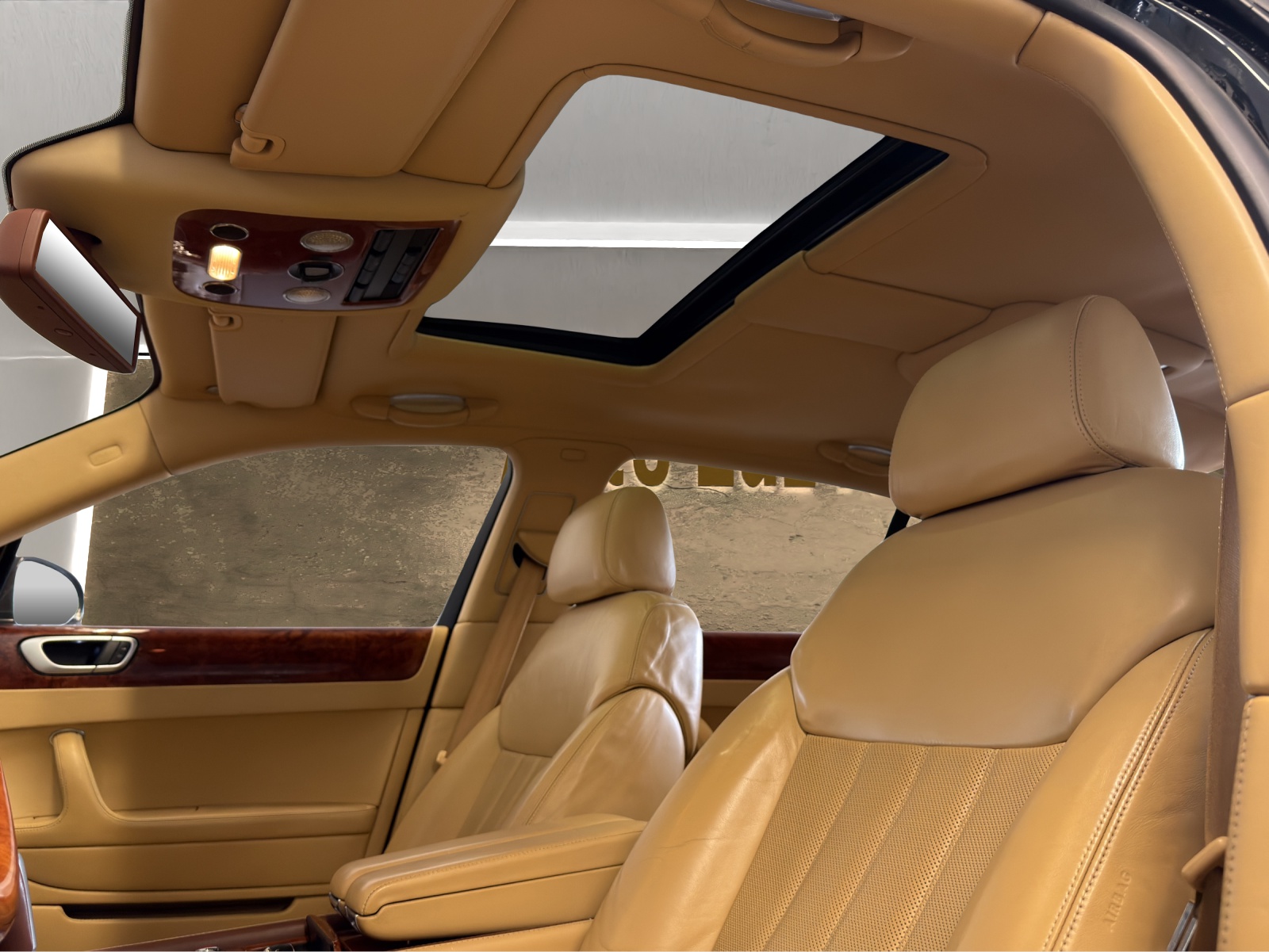 BENTLEY Continental Flying Spur 6.0 W12-image-12