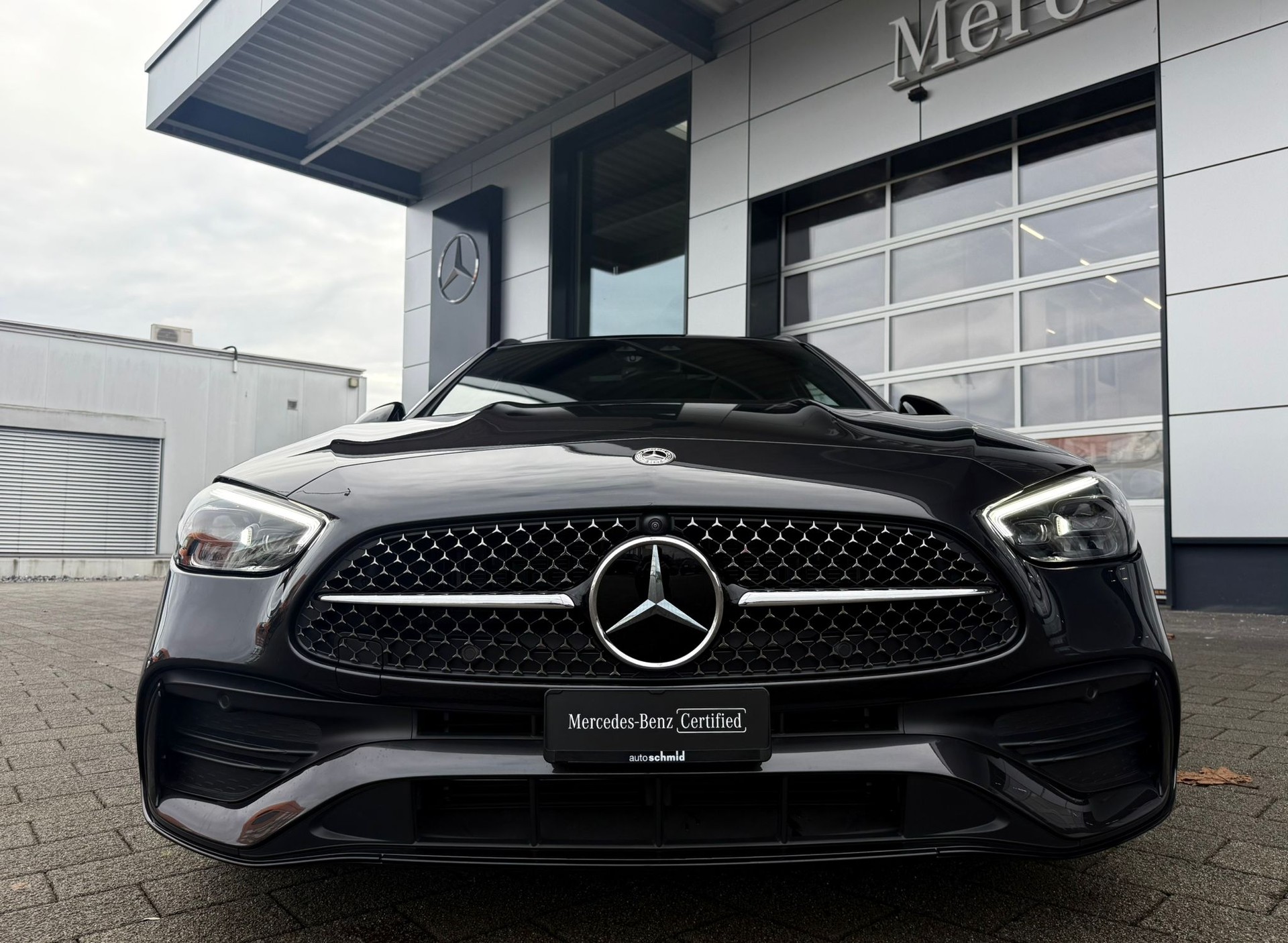 MERCEDES-BENZ C 300 AMG Line T 4 Matic-showroom-element-1