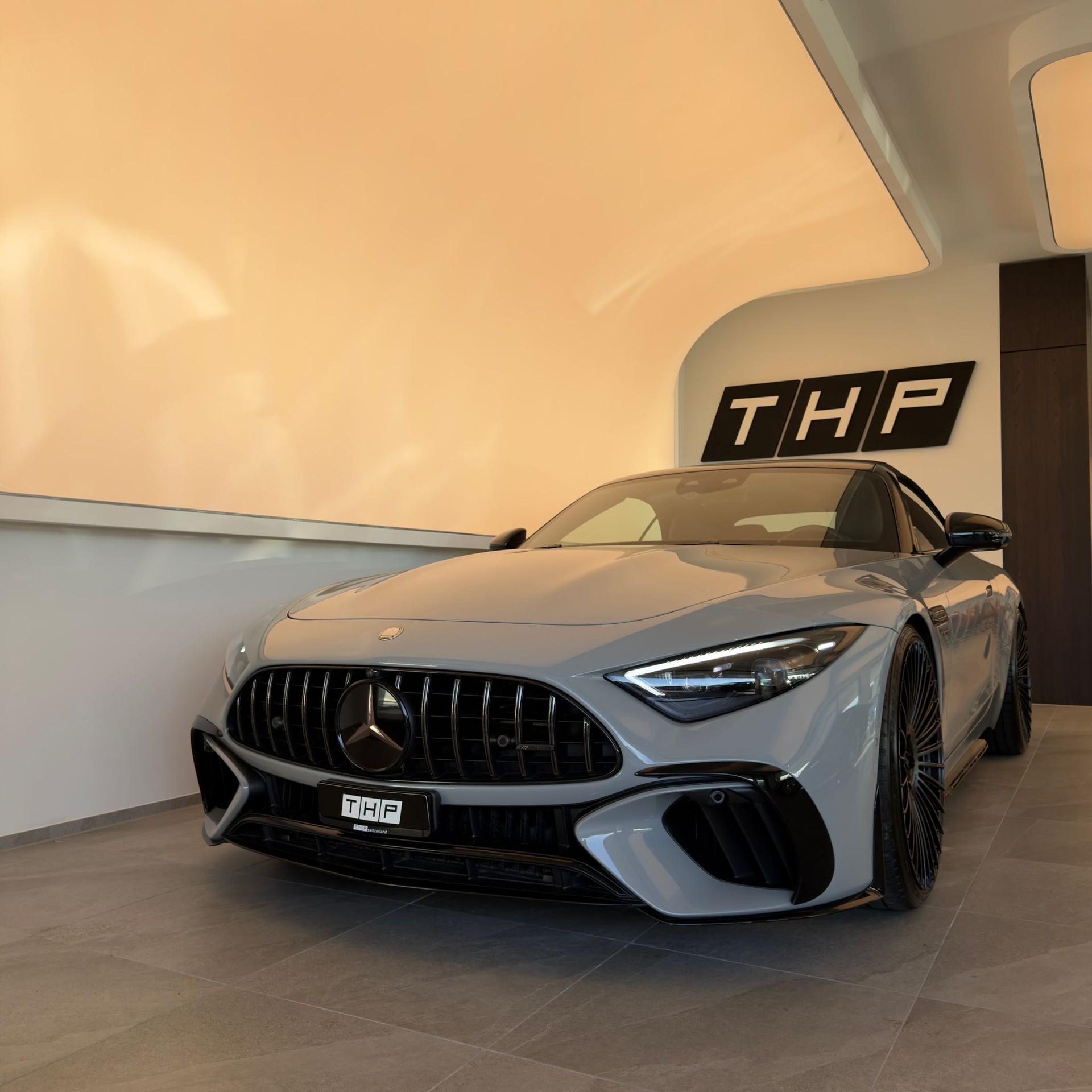 MERCEDES-BENZ AMG SL 63 4M Speedshift MCT-showroom-element-3