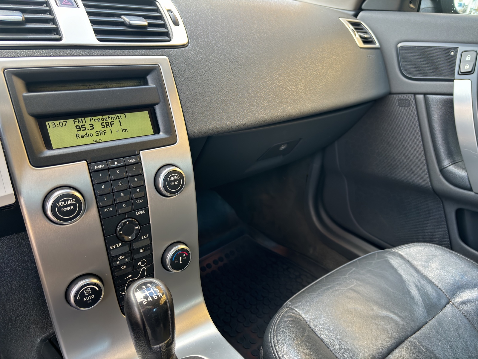 VOLVO C70 Cabriolet 2.5 20V T5 230 Summum-image-9