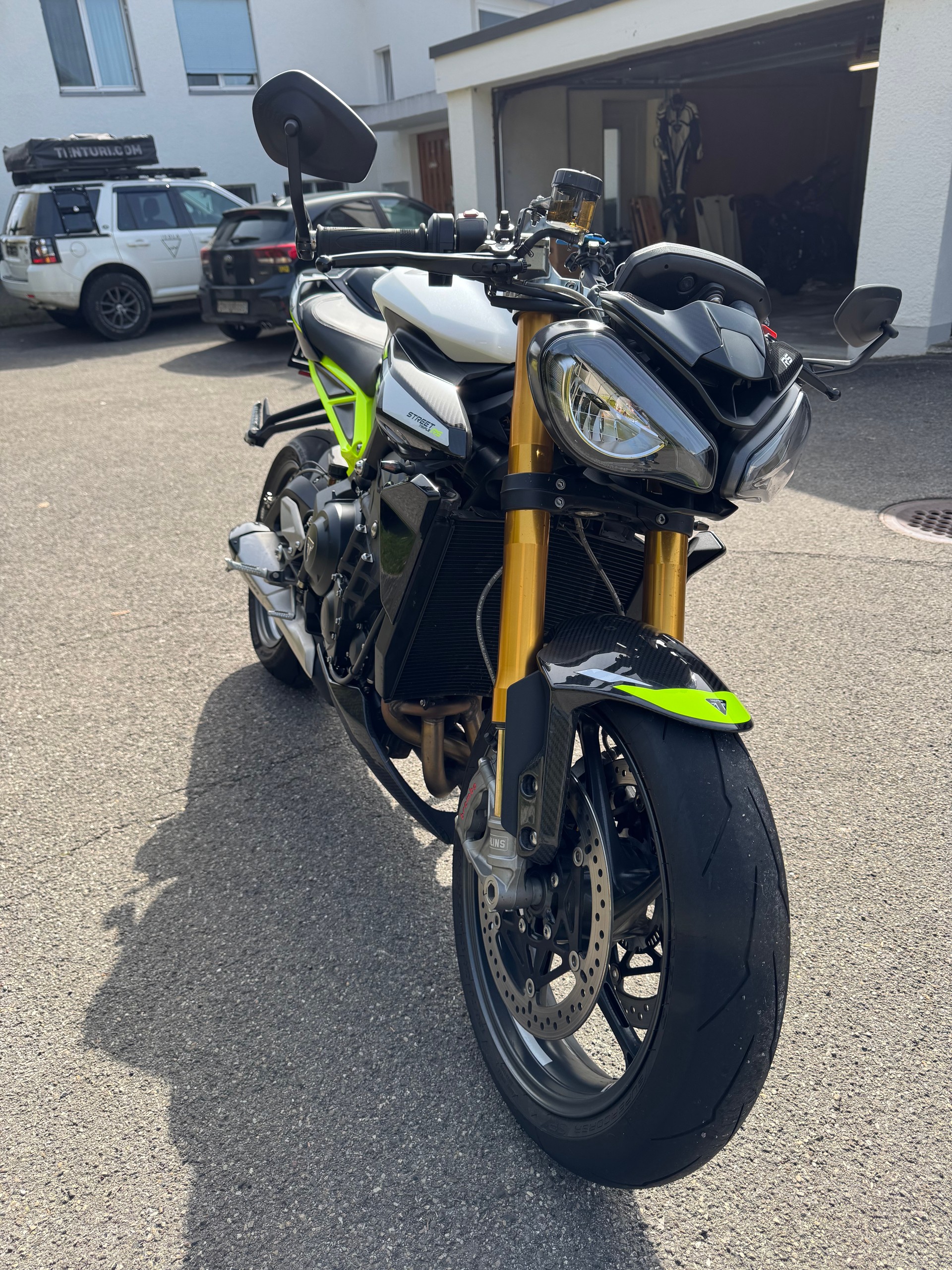 TRIUMPH Street Triple Moto2 765-image-1