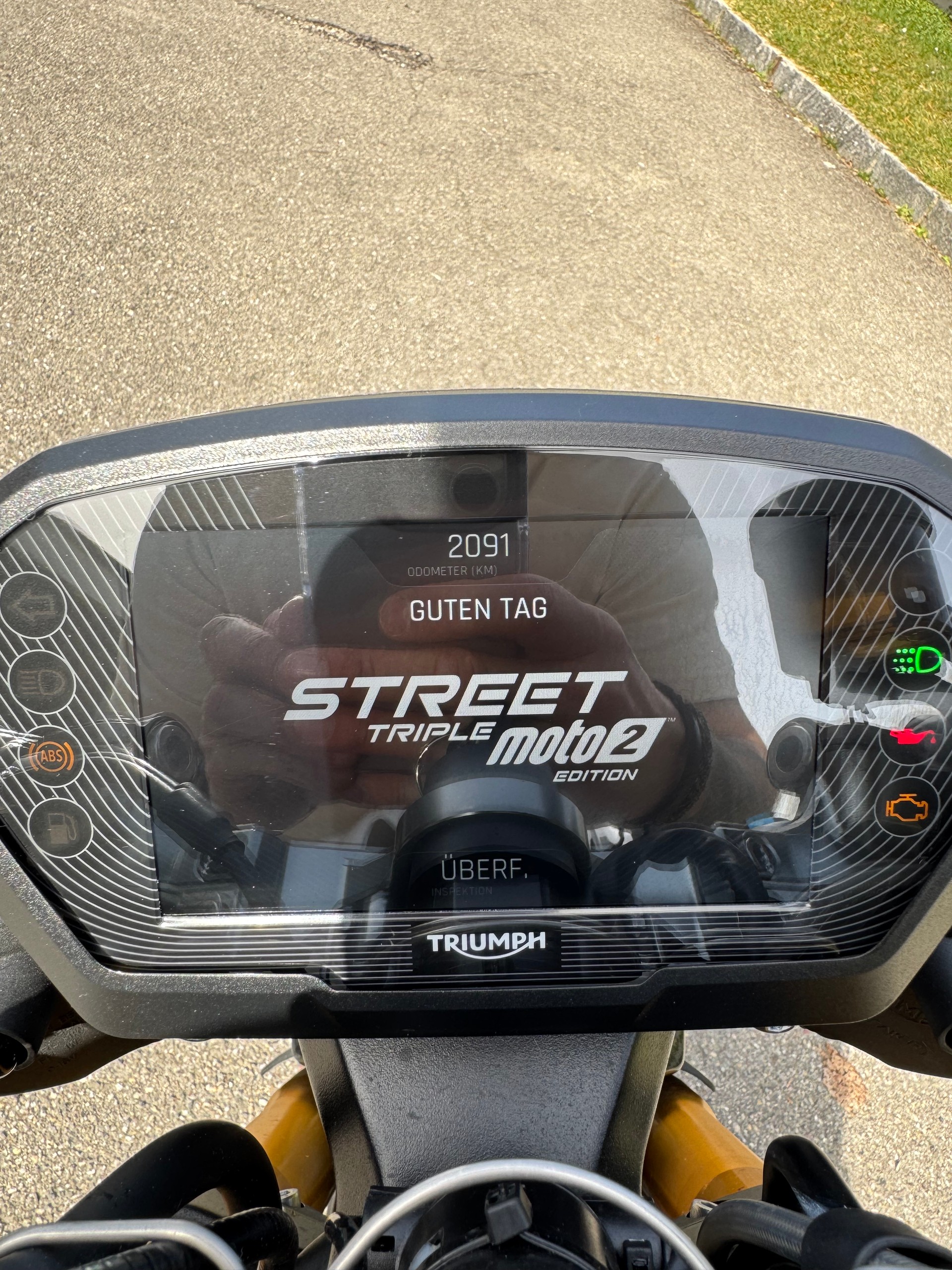 TRIUMPH Street Triple Moto2 765-image-2
