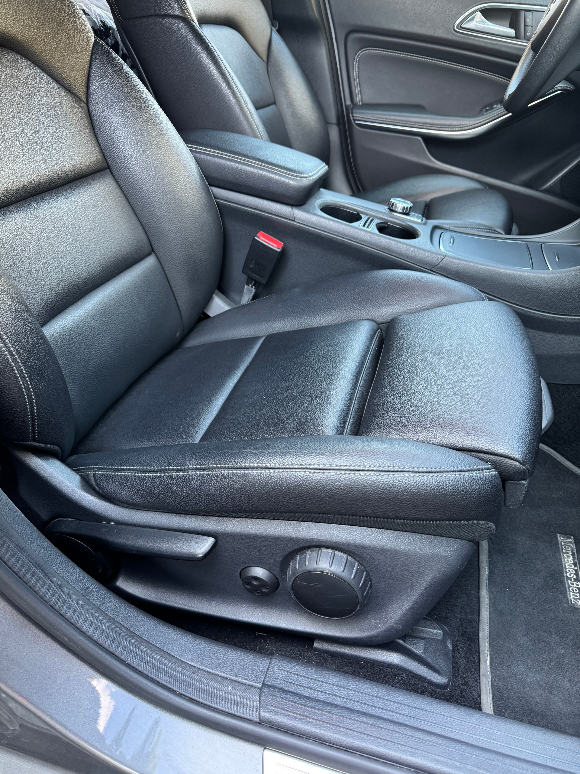 MERCEDES-BENZ A 200 CDI Style 4Matic 7G-DCT-image-7