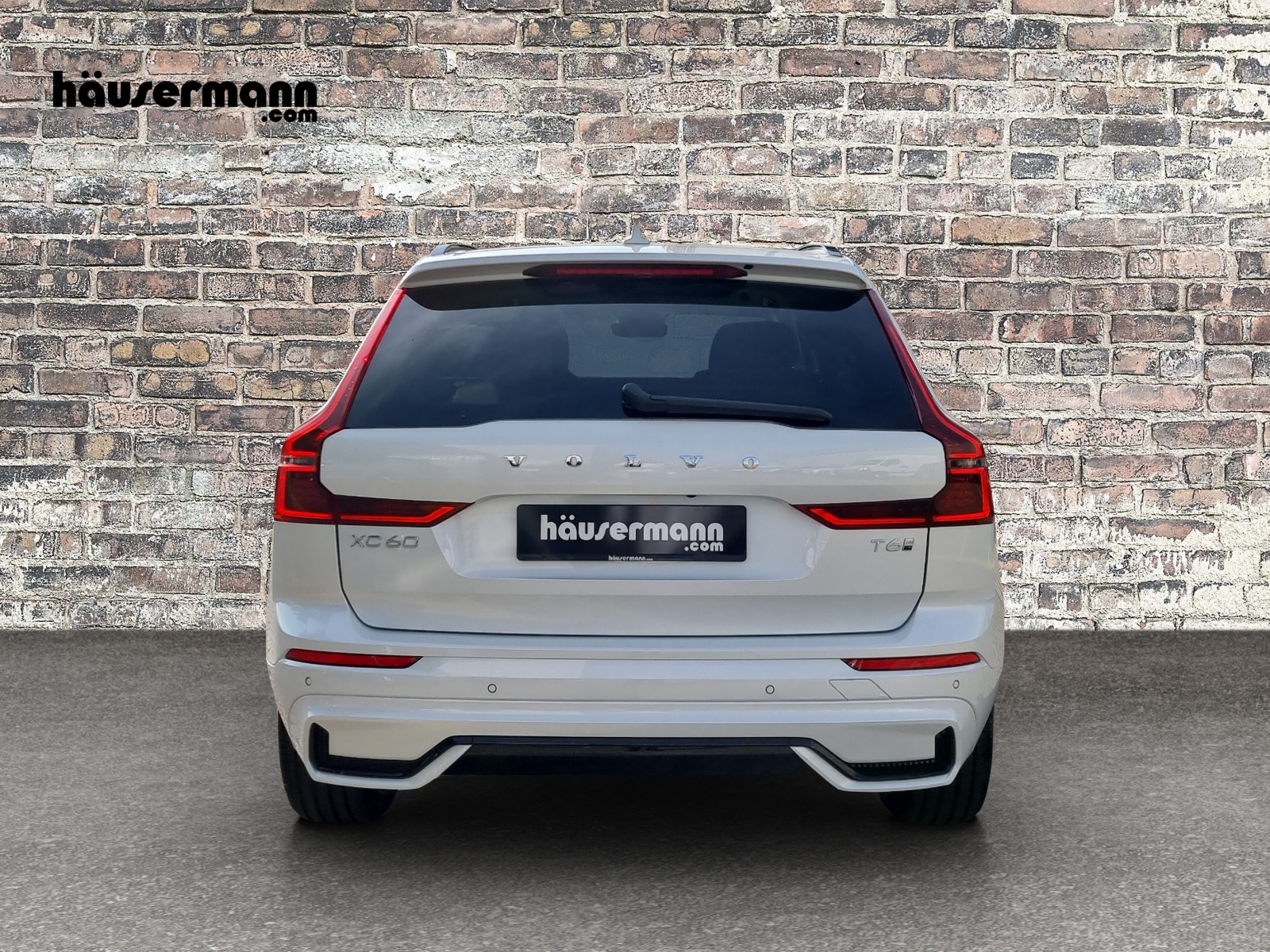 VOLVO XC60 2.0 T6 TE Ultra Dark eAWD-image-4