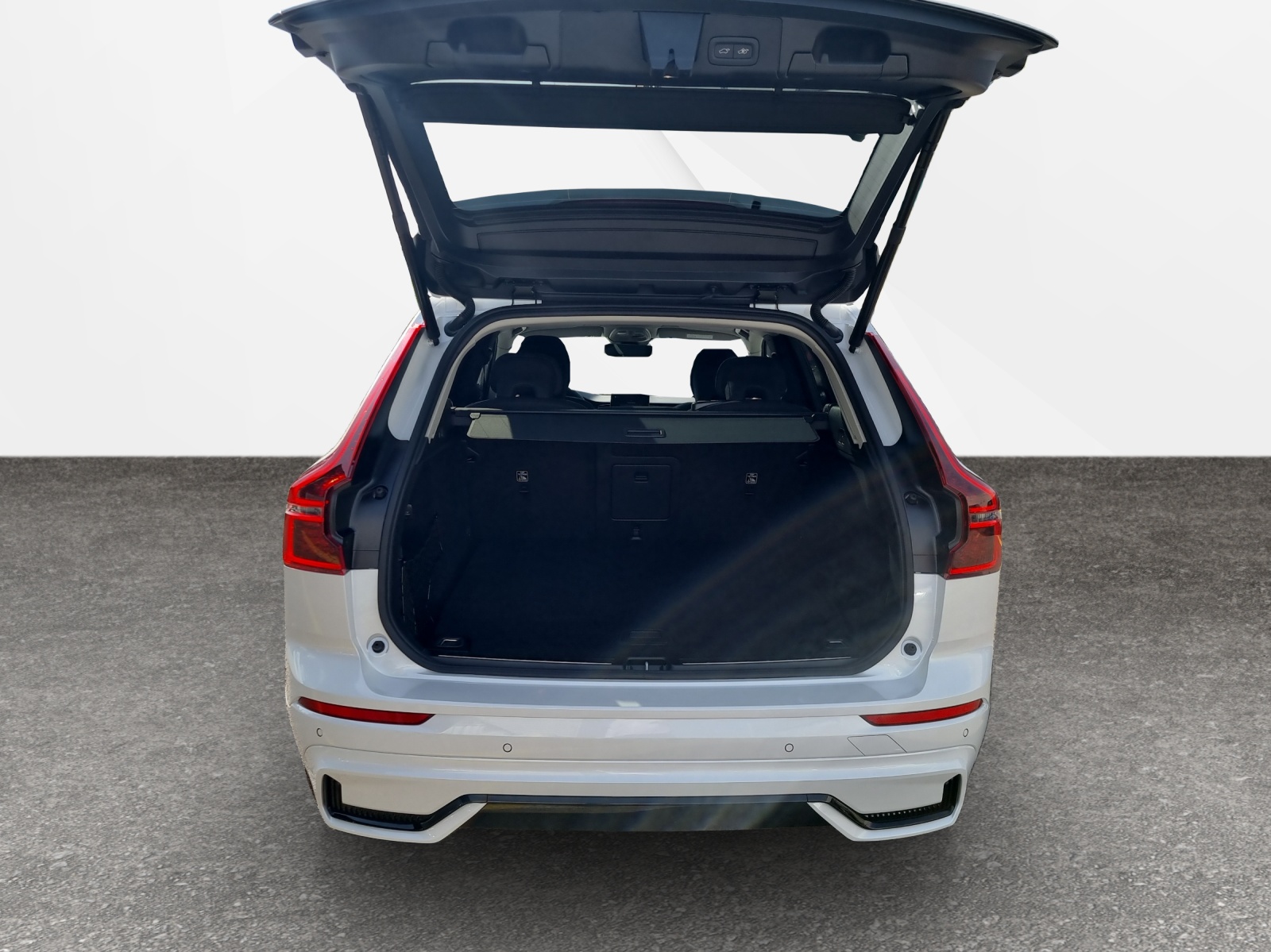 VOLVO XC60 2.0 T6 TE Ultra Dark eAWD-image-5
