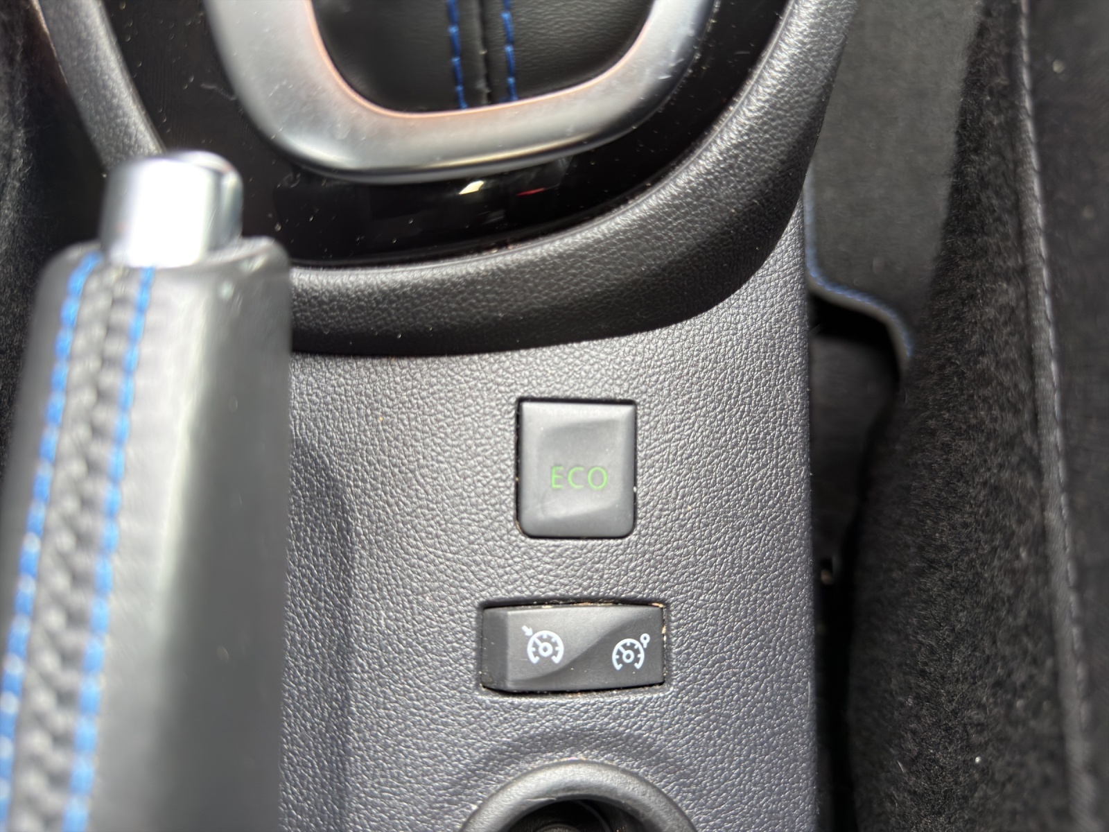 RENAULT Captur 1.3 T 16V S-Edition EDC-image-24