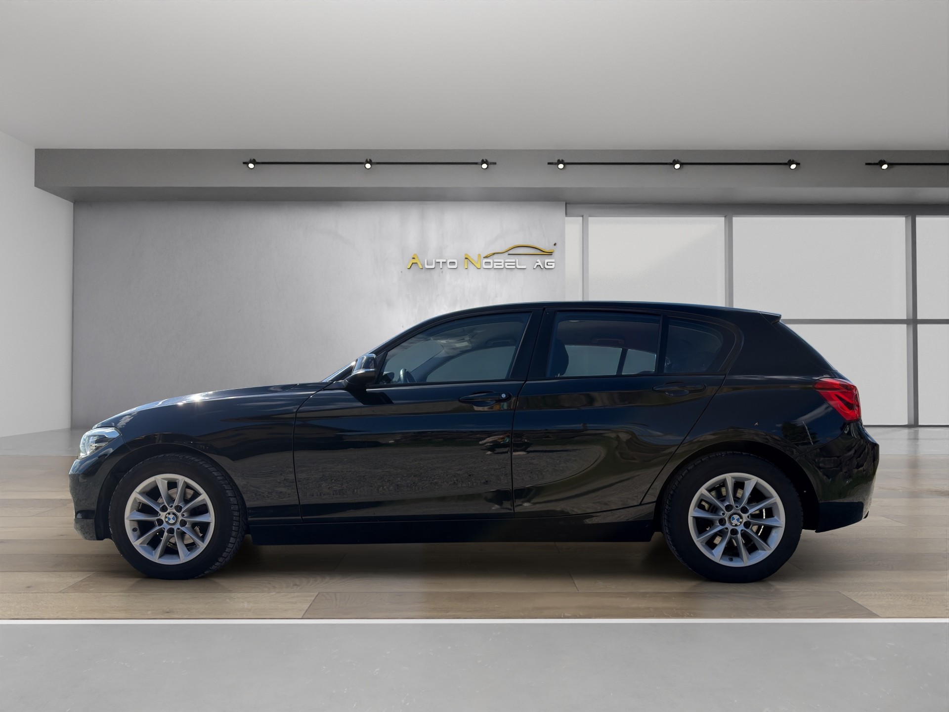 BMW 118-image-2