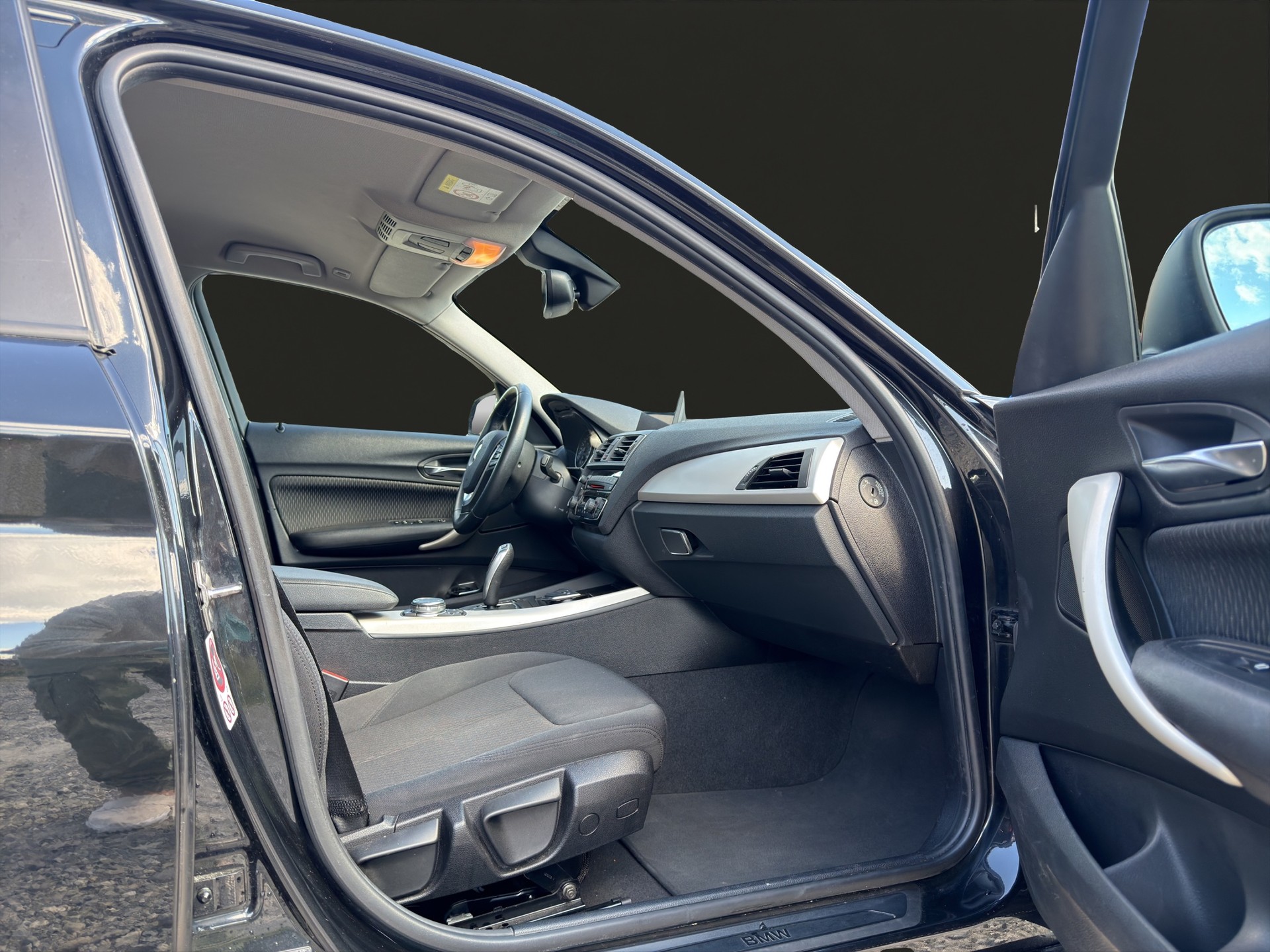 BMW 118-image-9