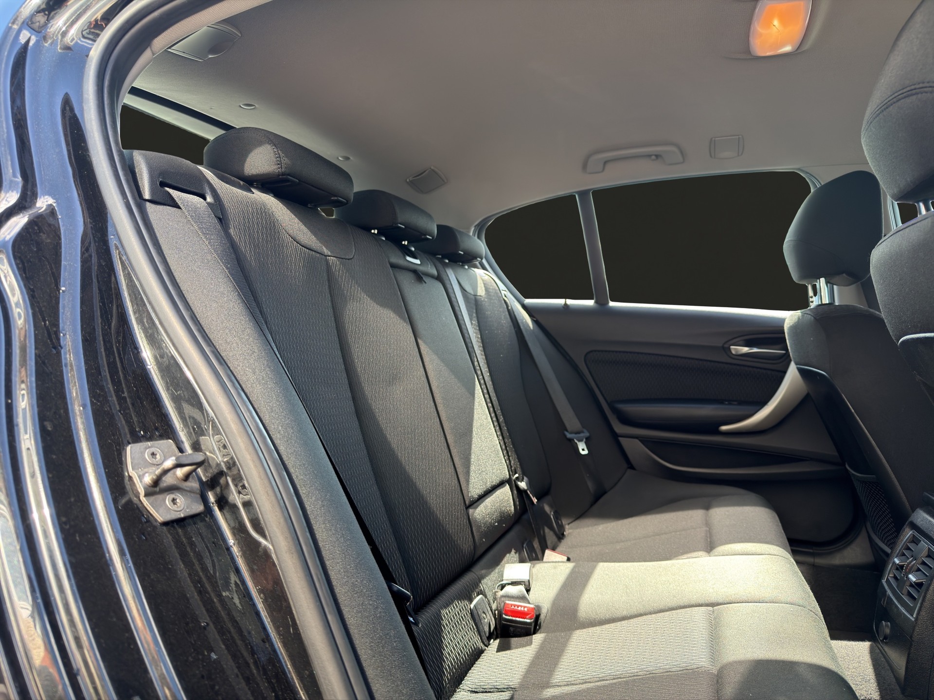 BMW 118-image-12
