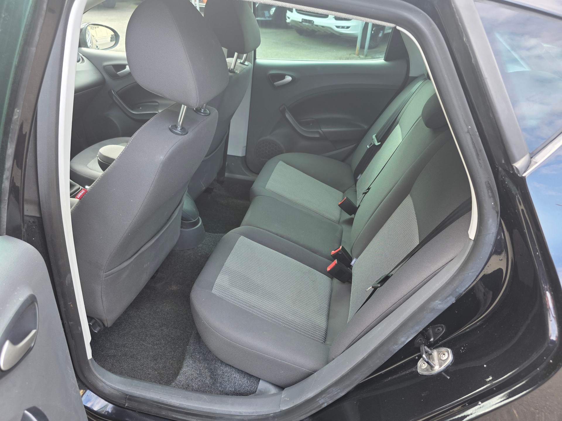 SEAT Ibiza 1.2 TSI Style-image-12