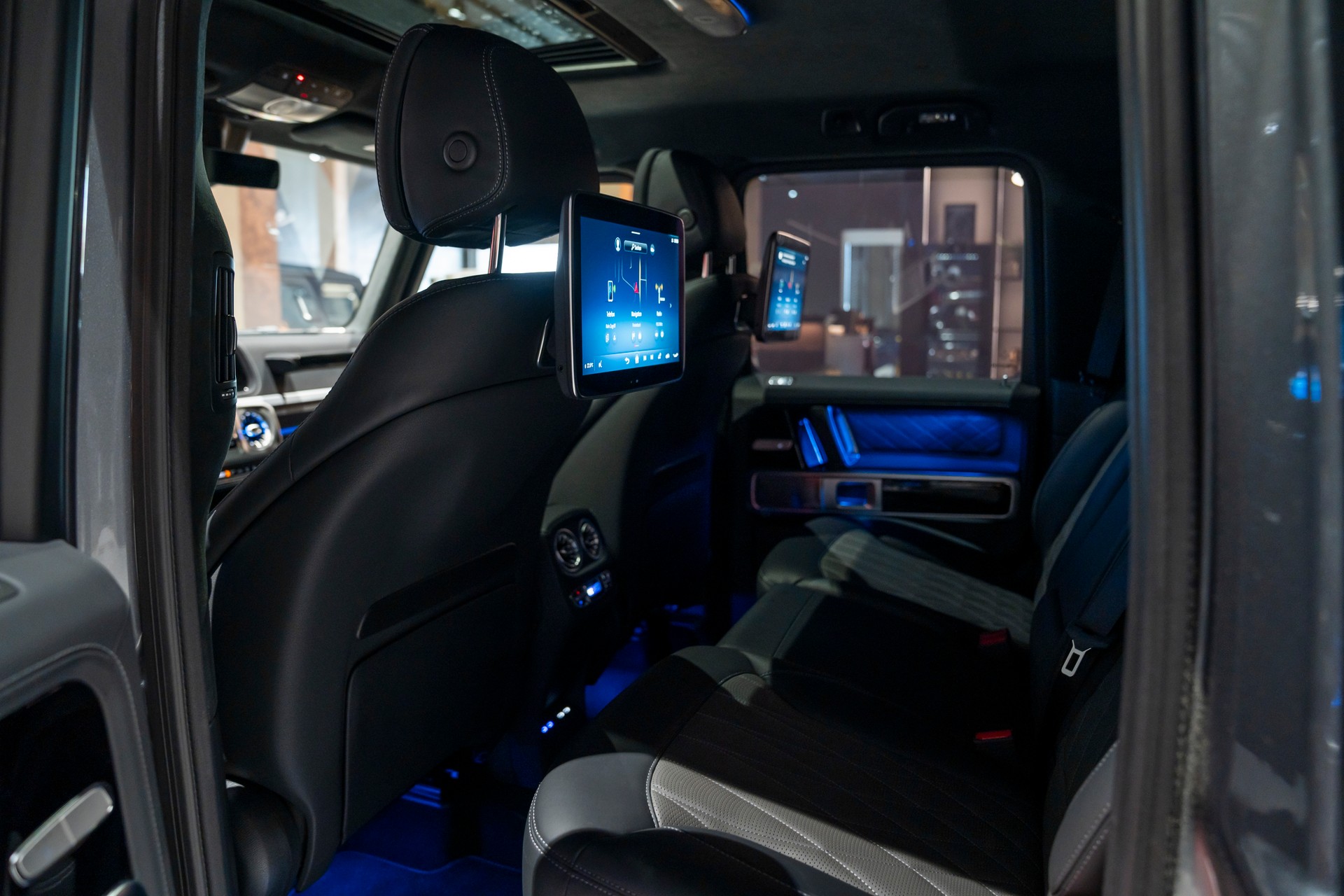 MERCEDES-BENZ G 63 AMG 9G-Tronic-image-14