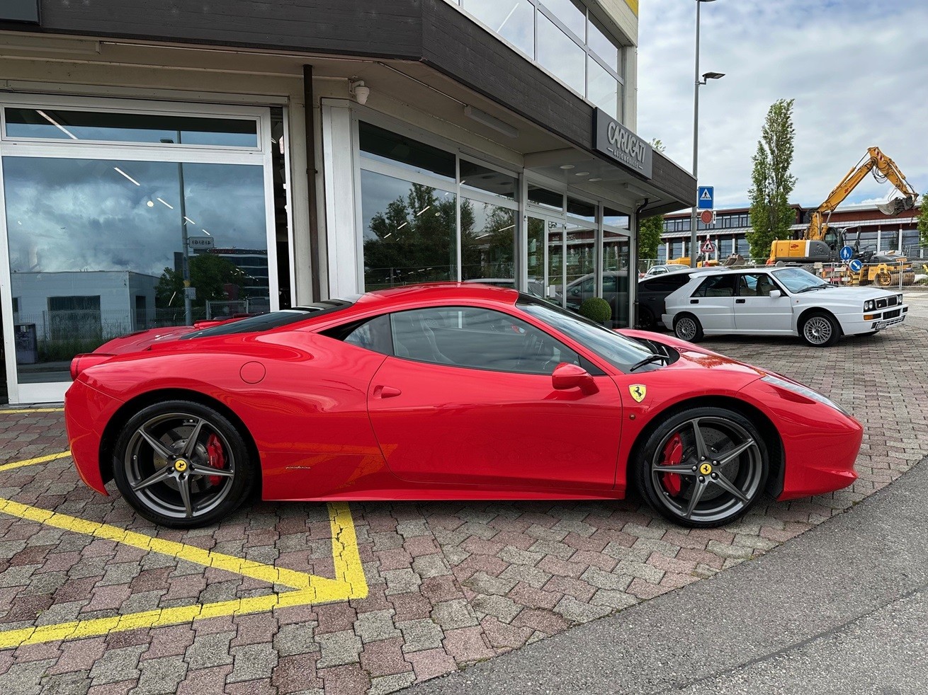 FERRARI 458 Italia 4.5 V8-showroom-element-3