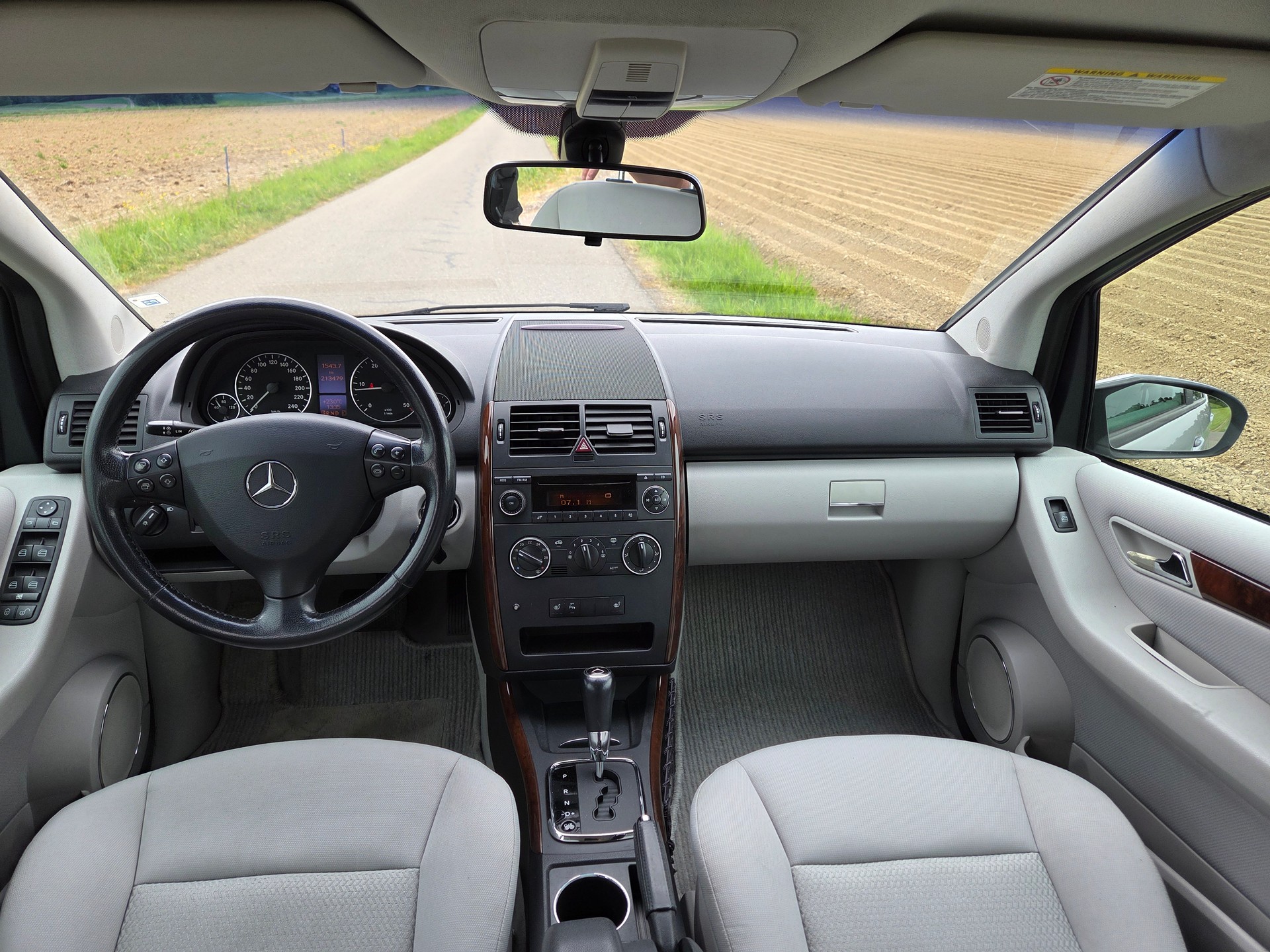 MERCEDES-BENZ A 180 CDI Elégance-image-6