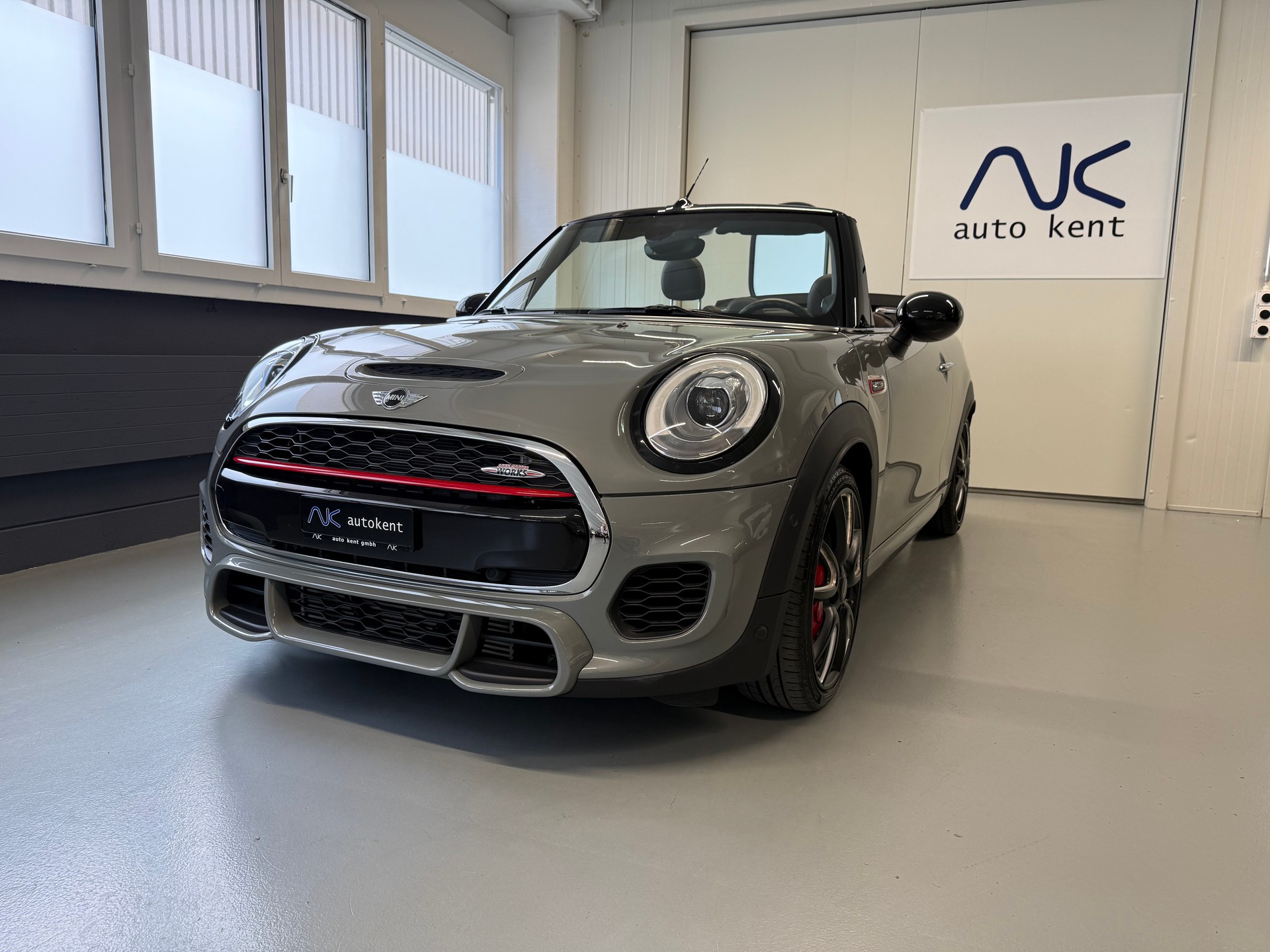MINI Cooper John Cooper Works Cabriolet Steptronic